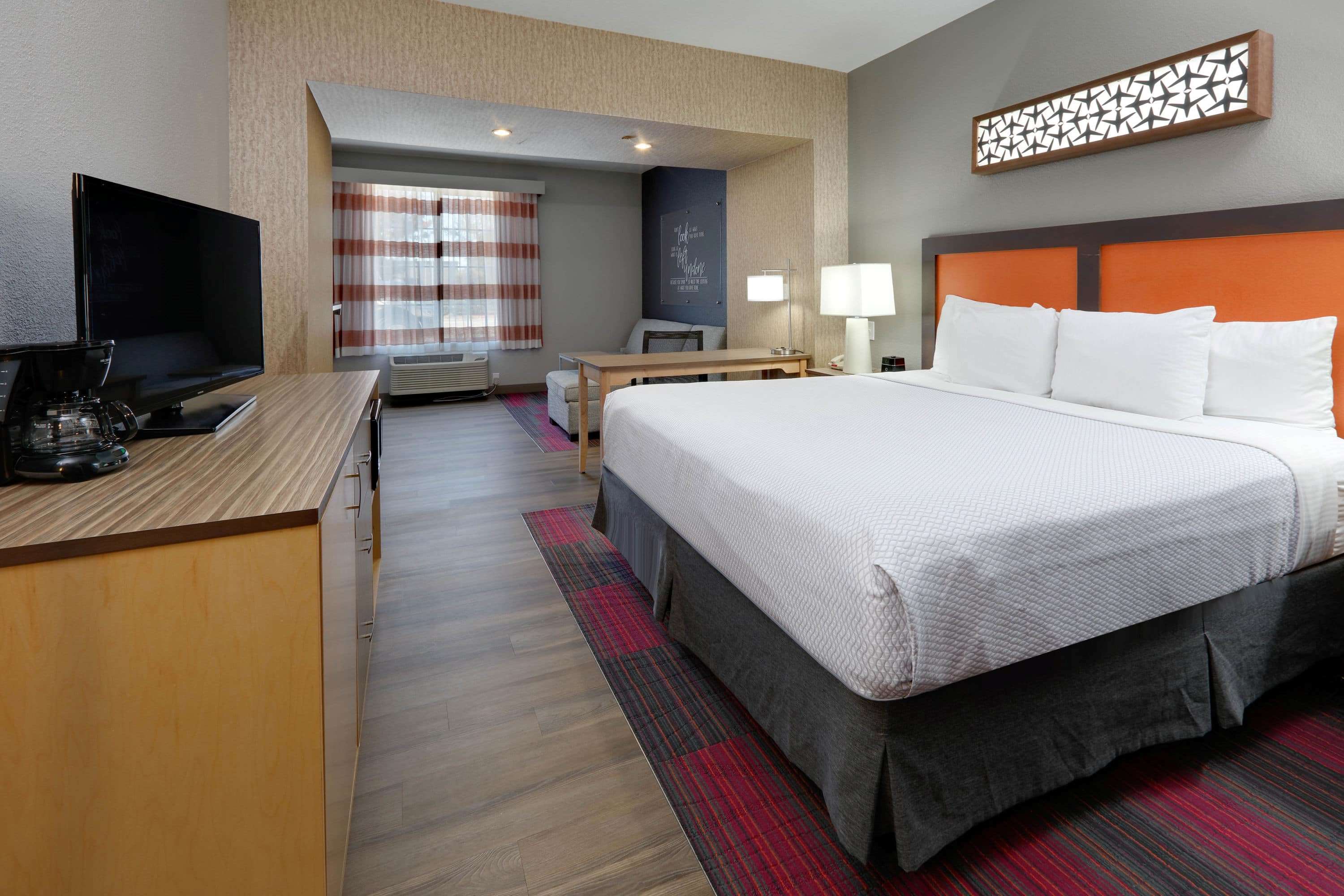 La Quinta Inn & Suites Dallas Love Field