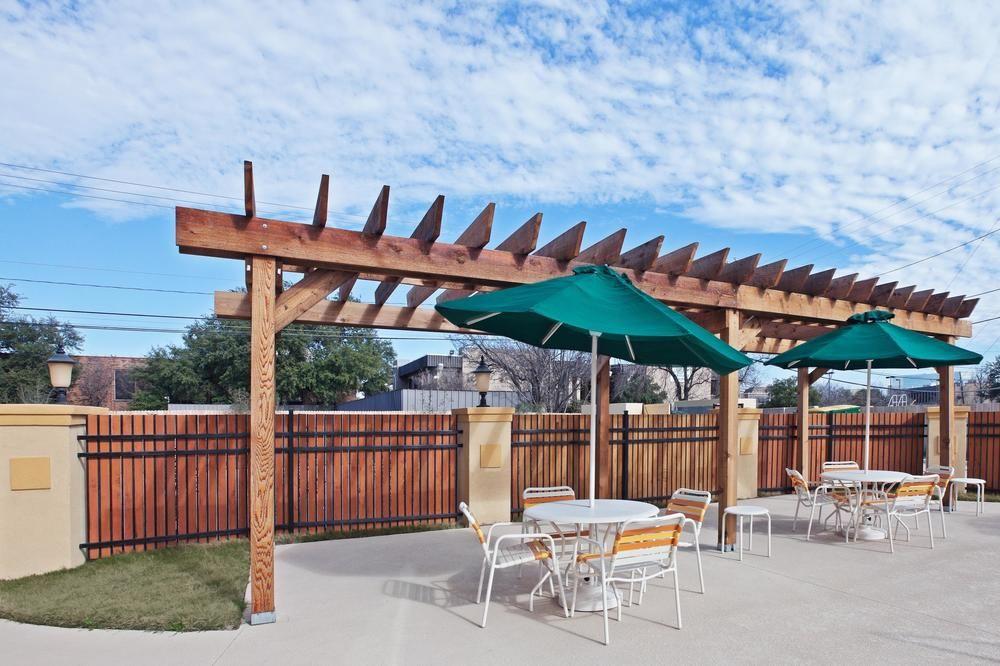 La Quinta Inn & Suites Dallas Love Field