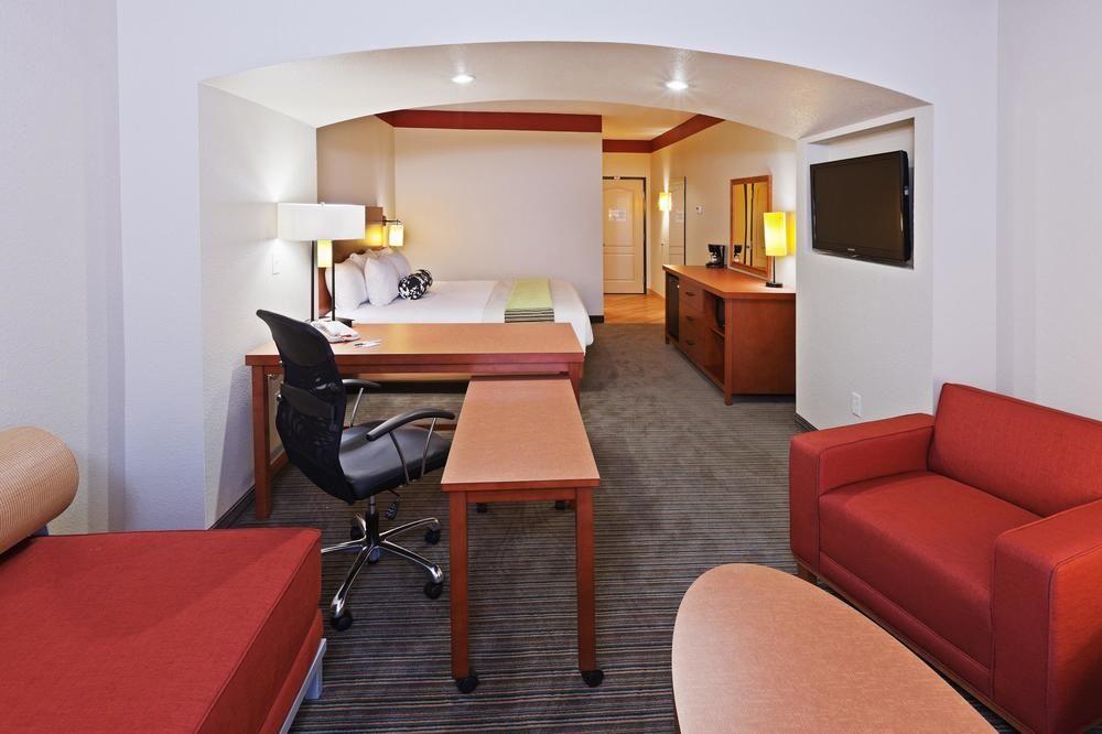 La Quinta Inn & Suites Dallas Love Field