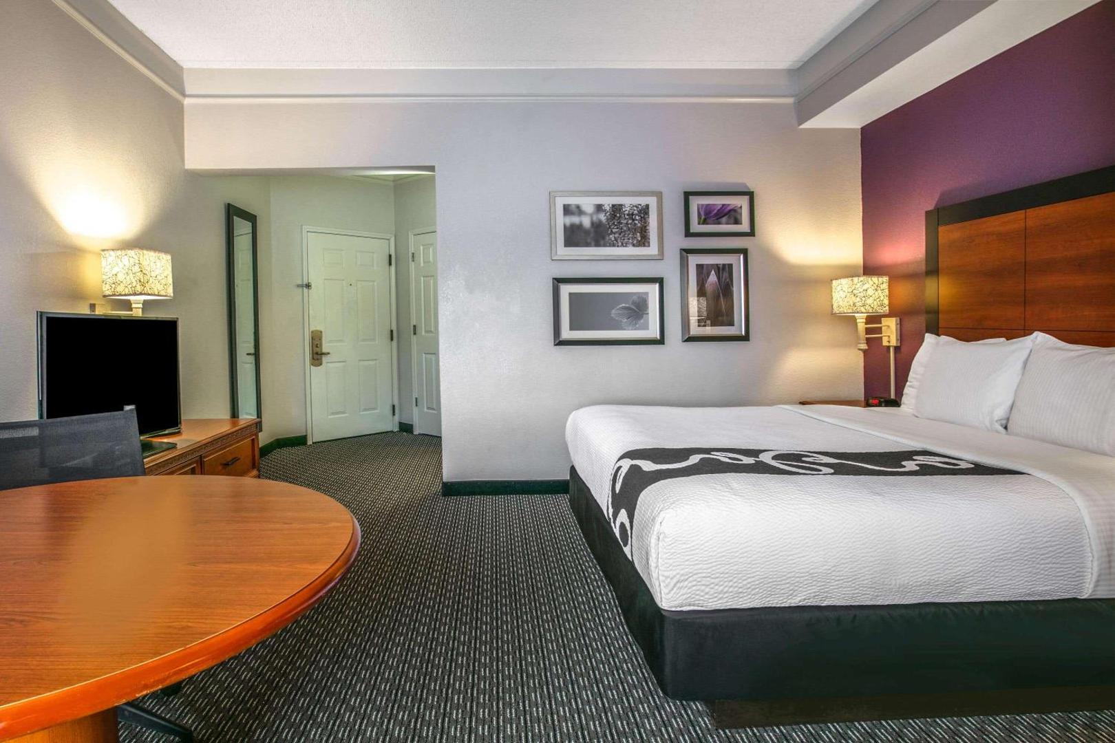 La Quinta Inn & Suites Dallas North Central