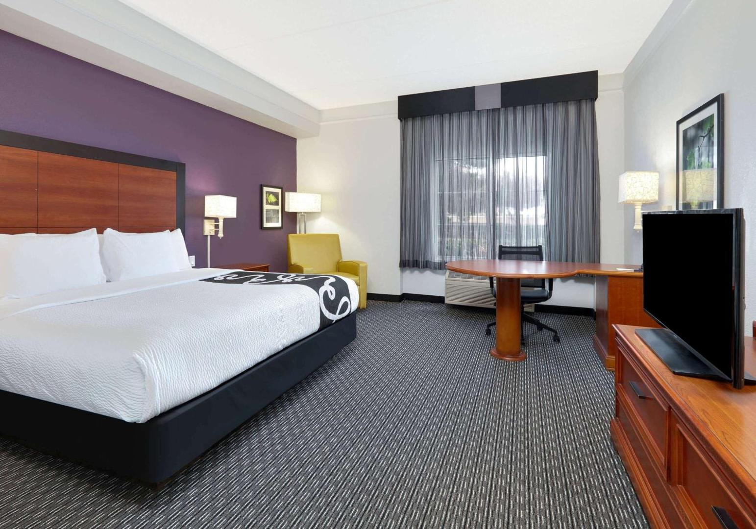 La Quinta Inn & Suites Dallas North Central