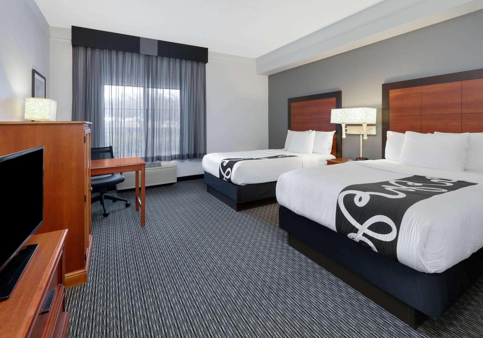 La Quinta Inn & Suites Dallas North Central