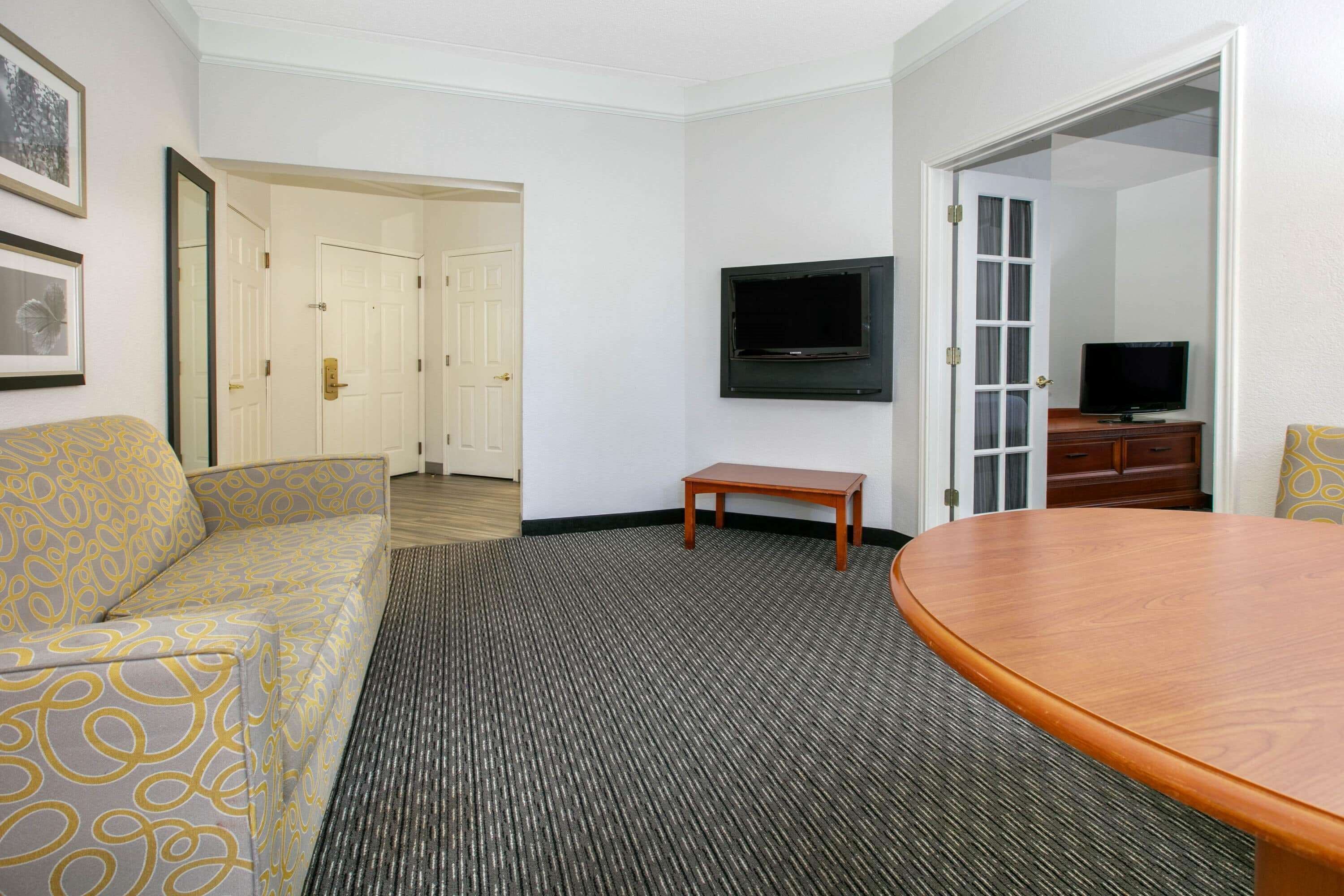 La Quinta Inn & Suites Dallas North Central