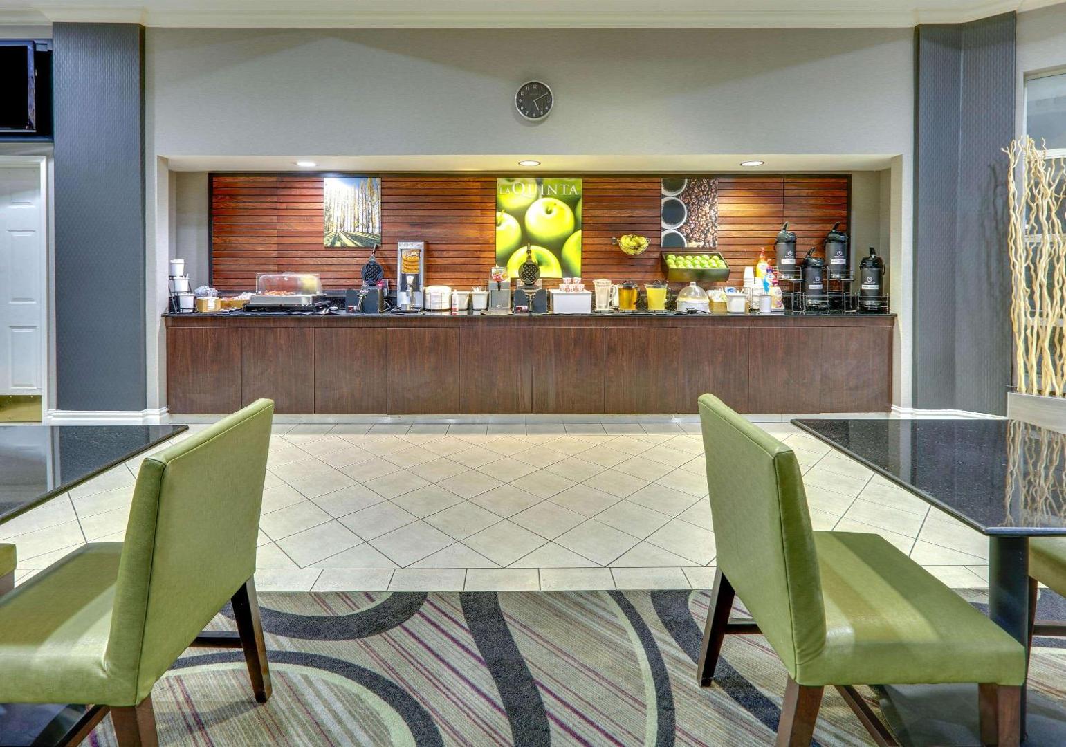 La Quinta Inn & Suites Dallas North Central