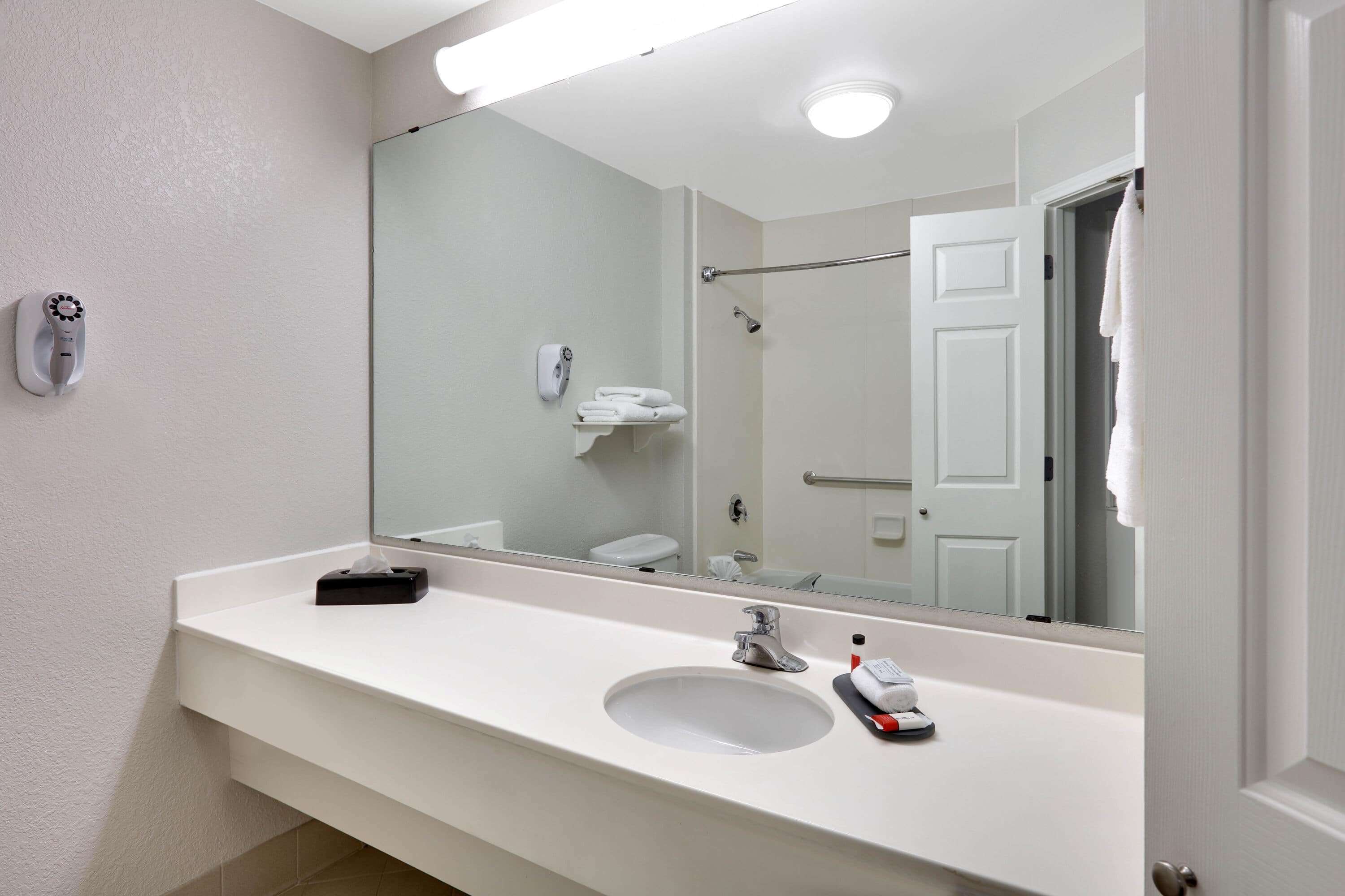 La Quinta Inn & Suites Dallas North Central