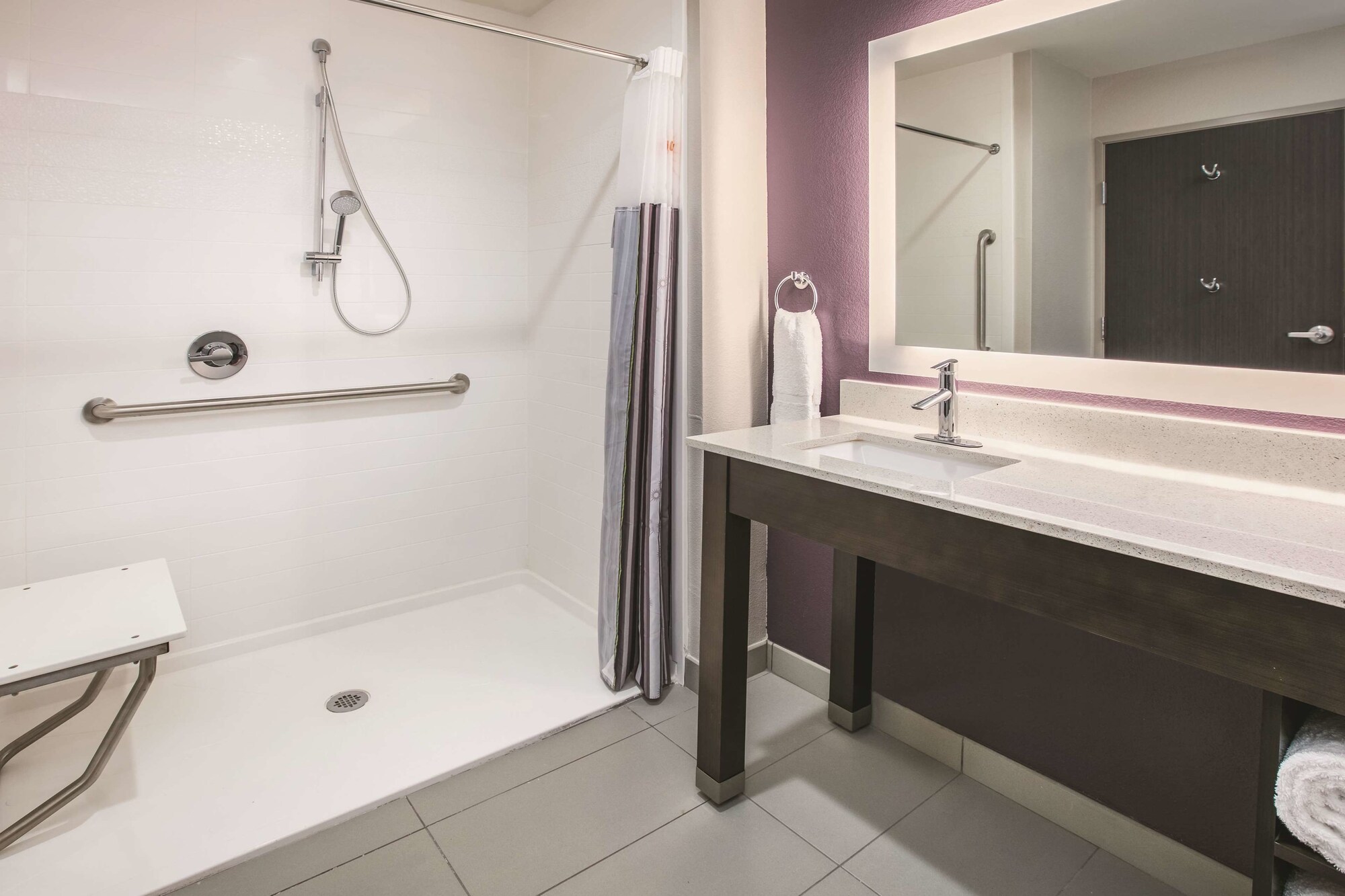 La Quinta Inn & Suites by Wyndham Dallas - Richardson