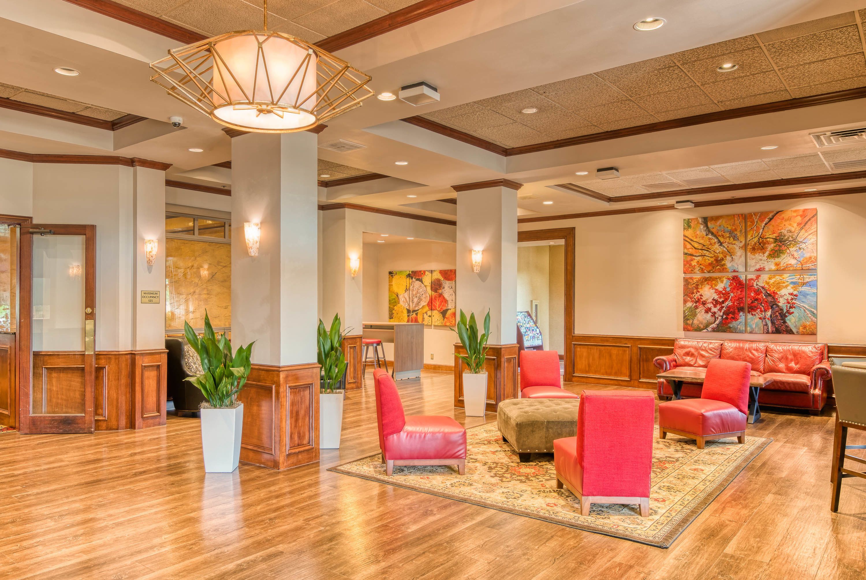 MCM Eleganté Hotel & Suites