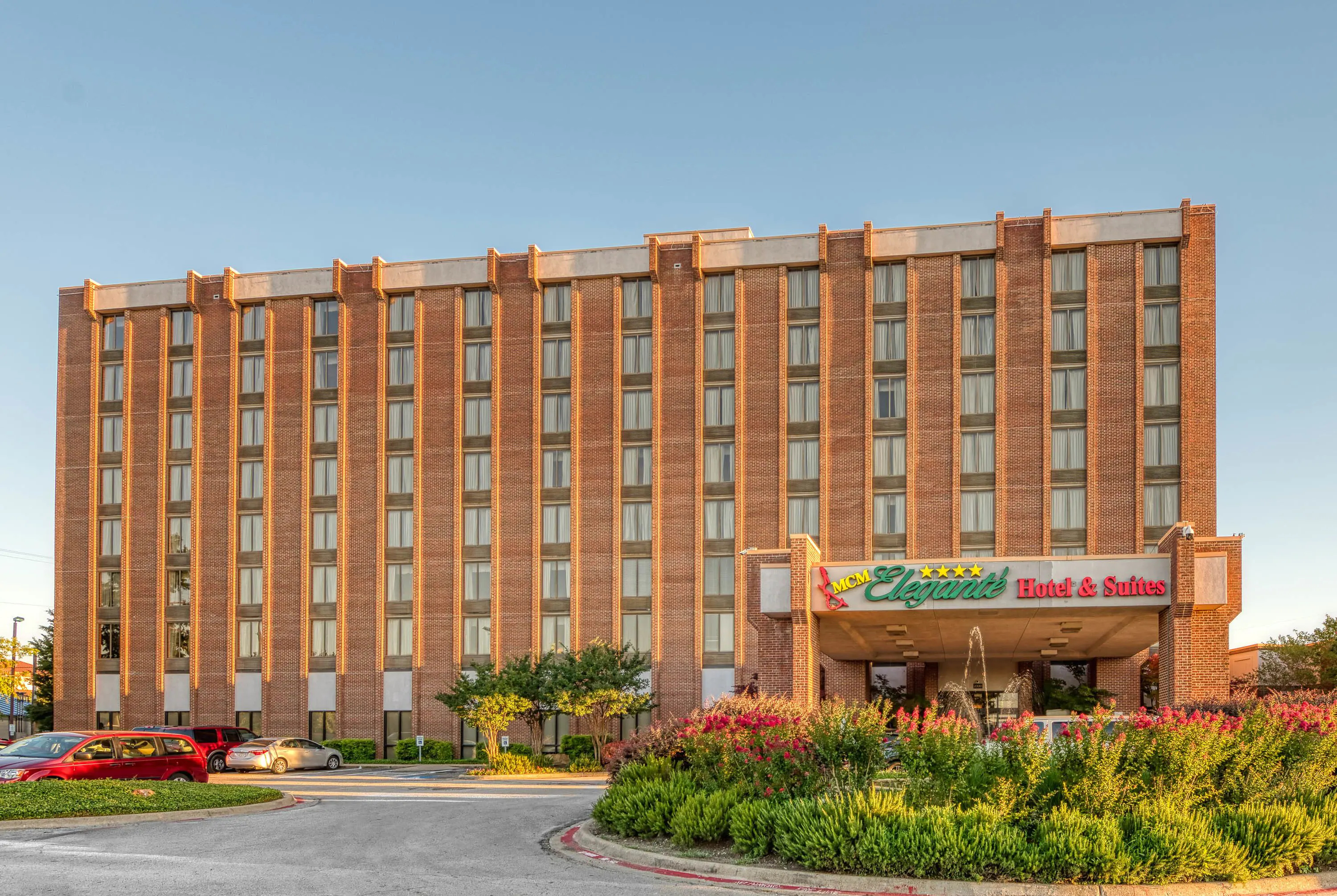 MCM Eleganté Hotel & Suites