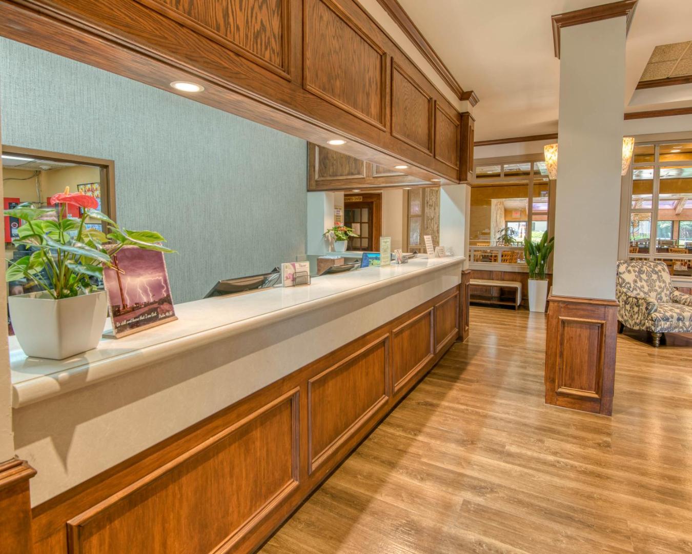MCM Eleganté Hotel & Suites