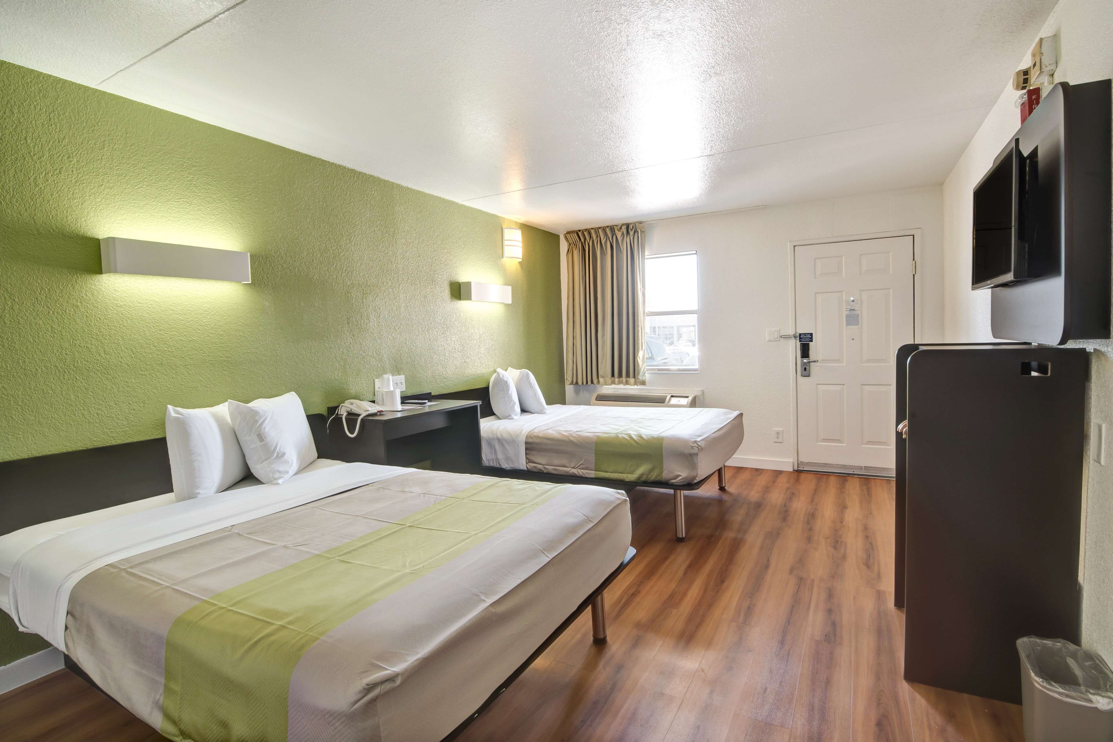 Motel 6 Dallas Galleria