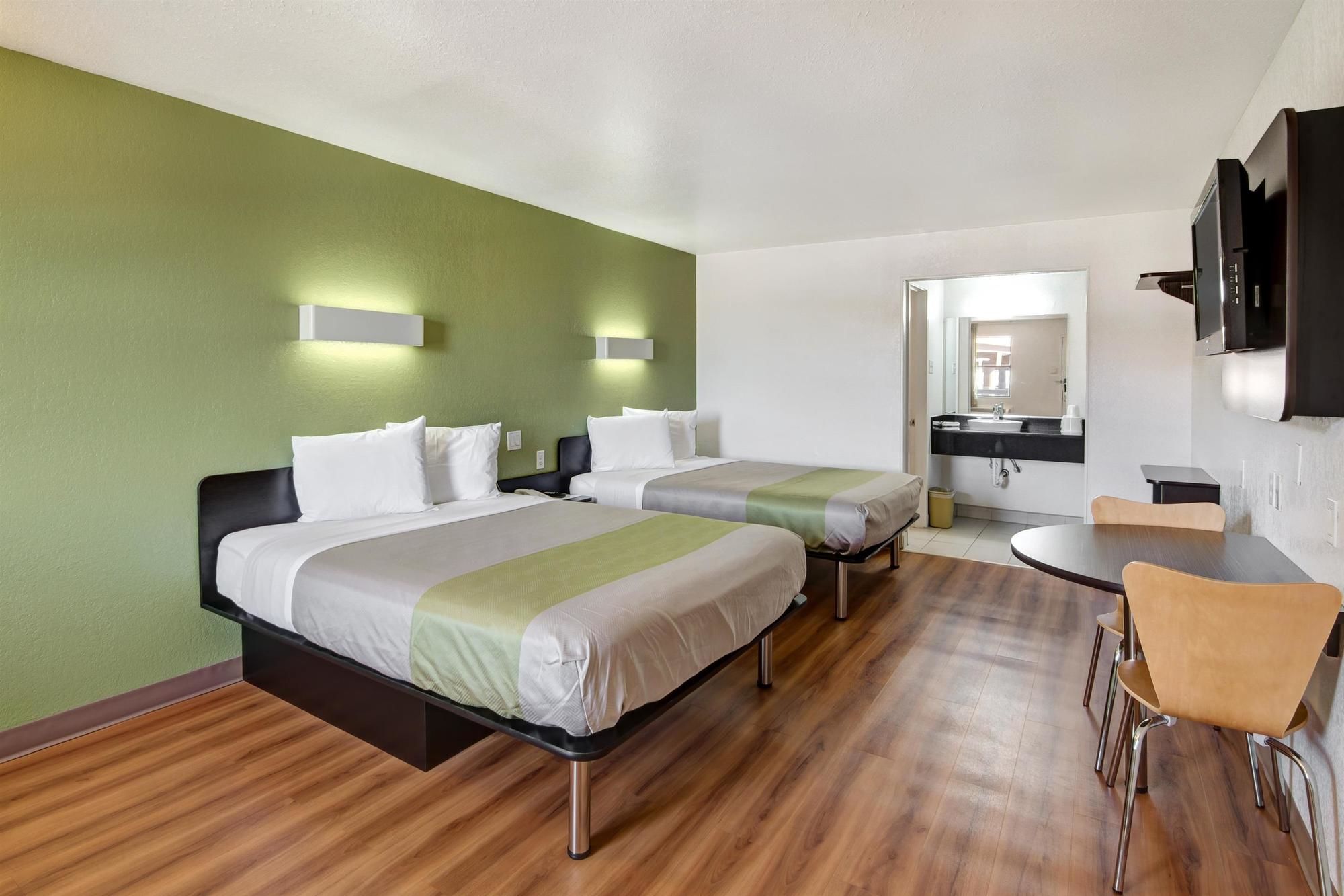 Motel 6 Dallas Galleria