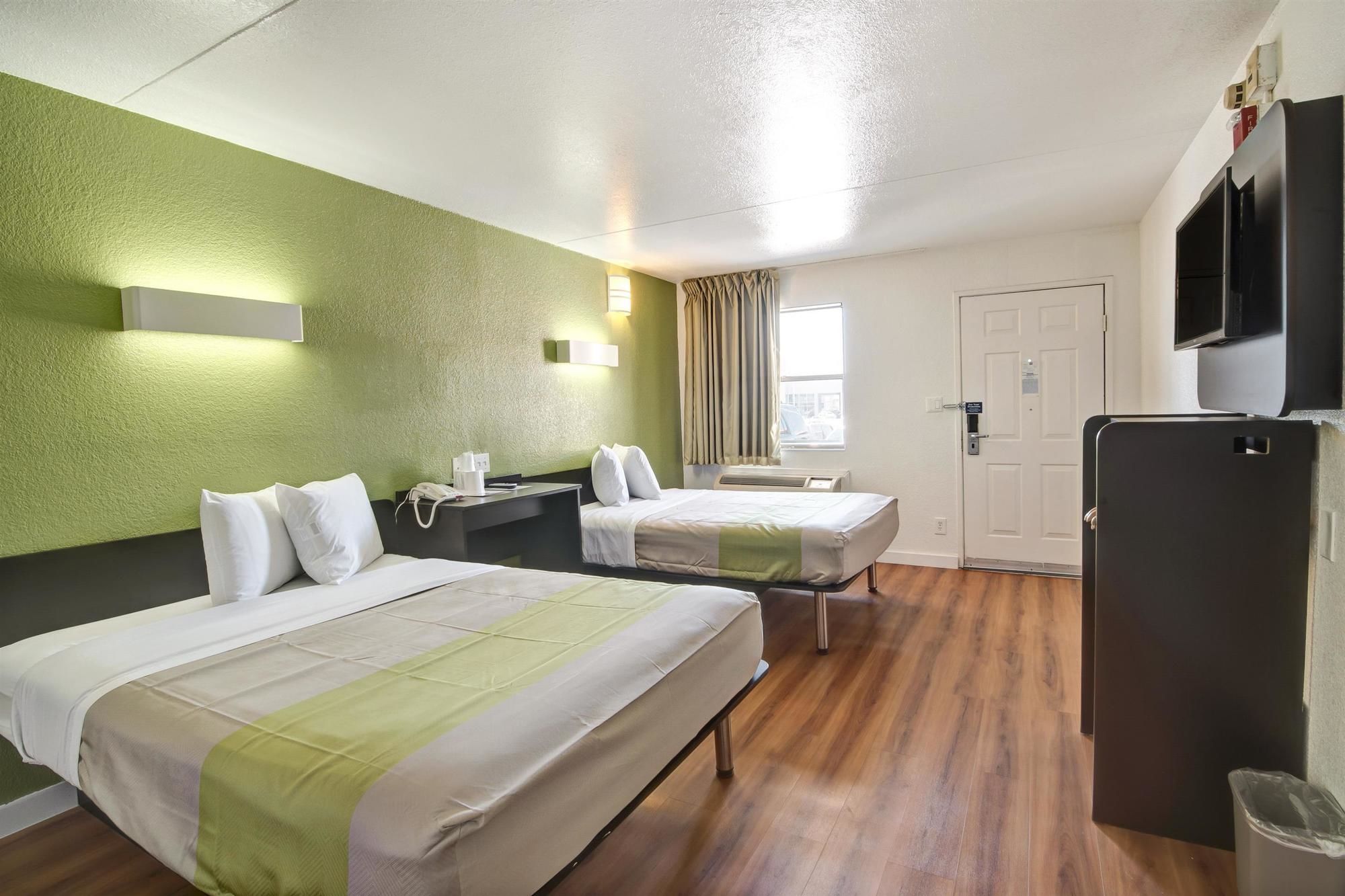 Motel 6 Dallas Galleria