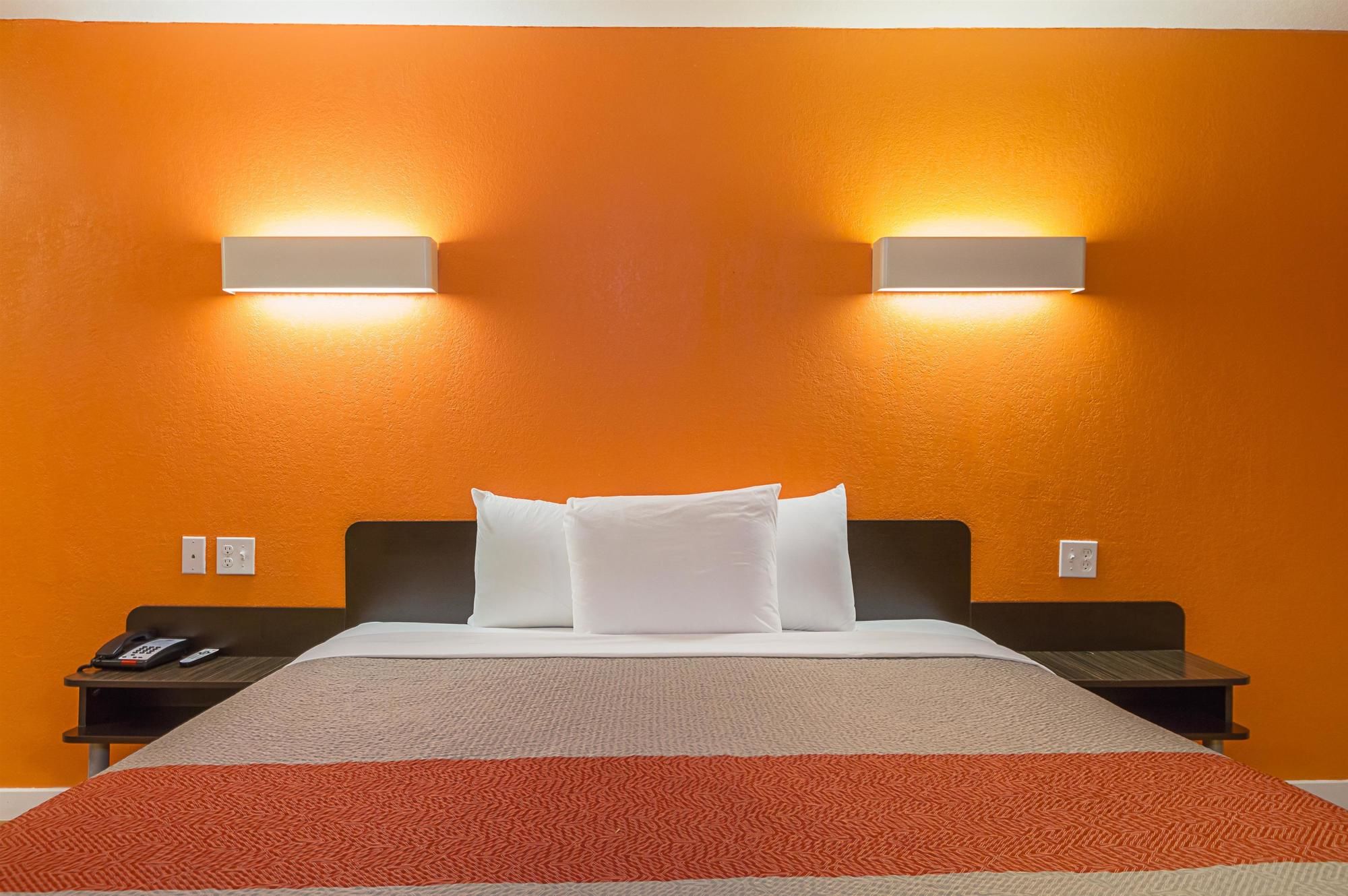Motel 6 Dallas - Garland - Northwest Hwy