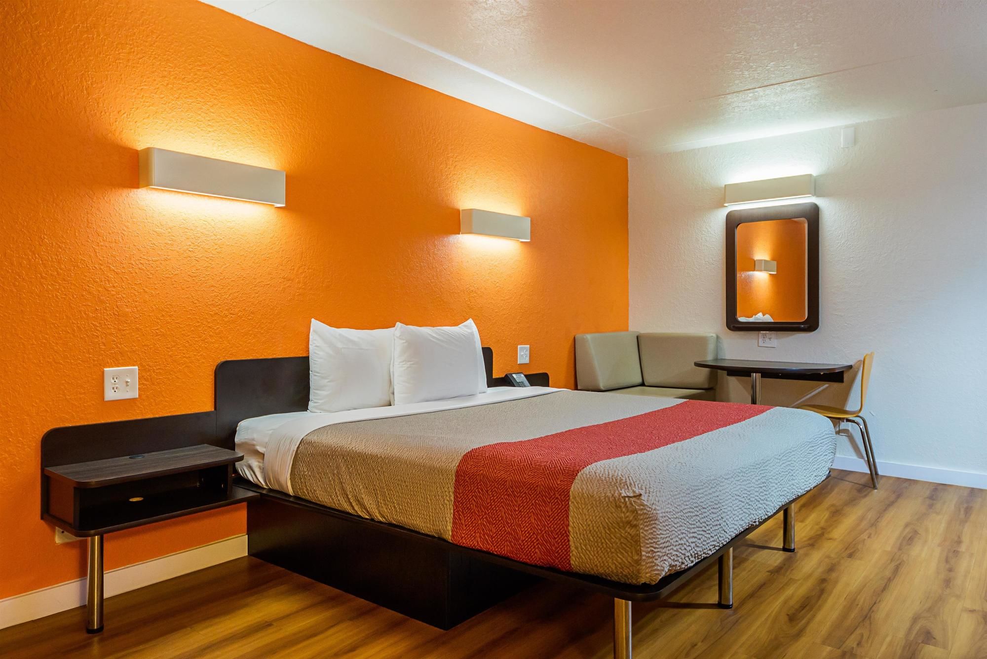 Motel 6 Dallas - Garland - Northwest Hwy