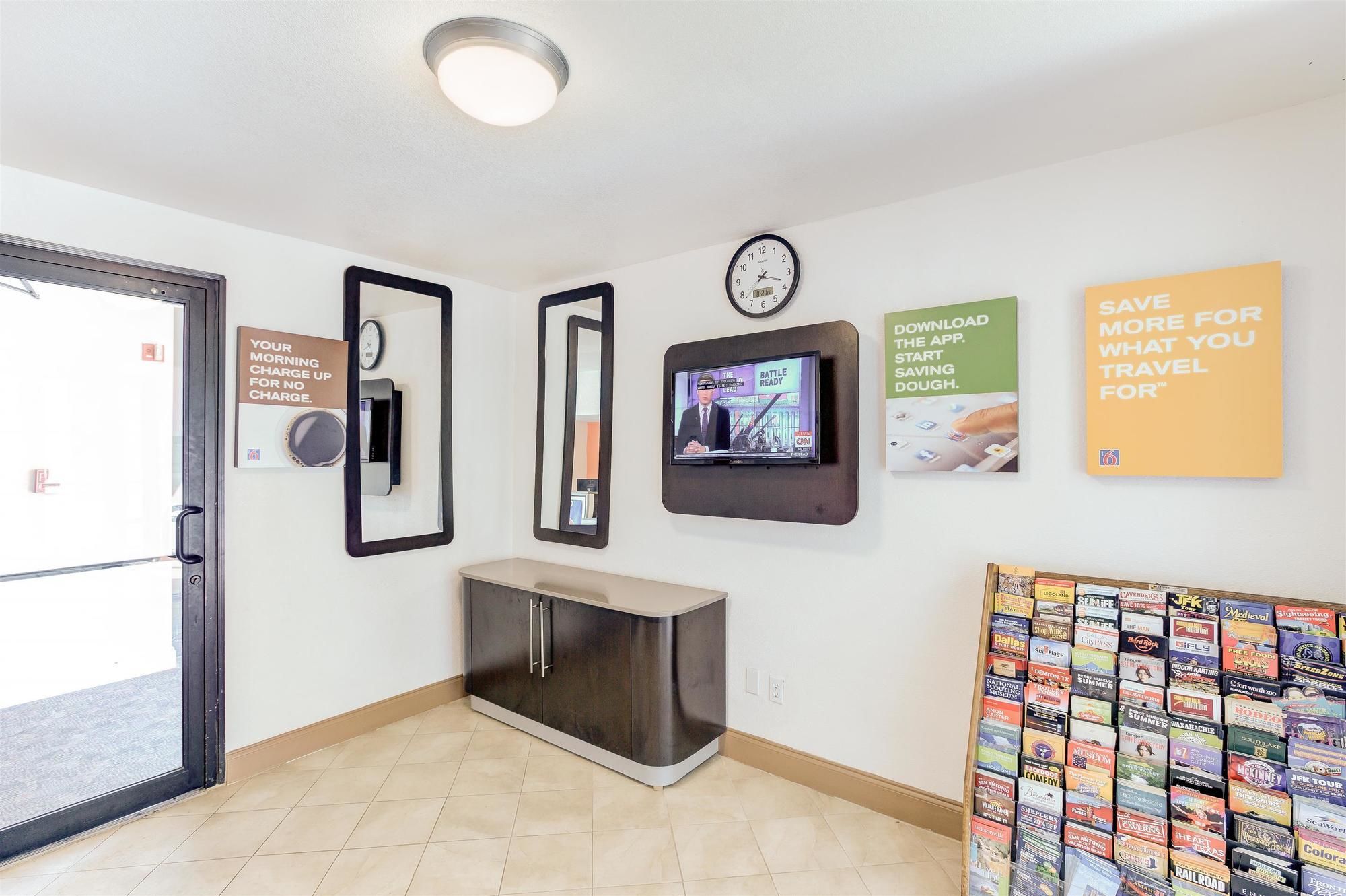Motel 6 Dallas South