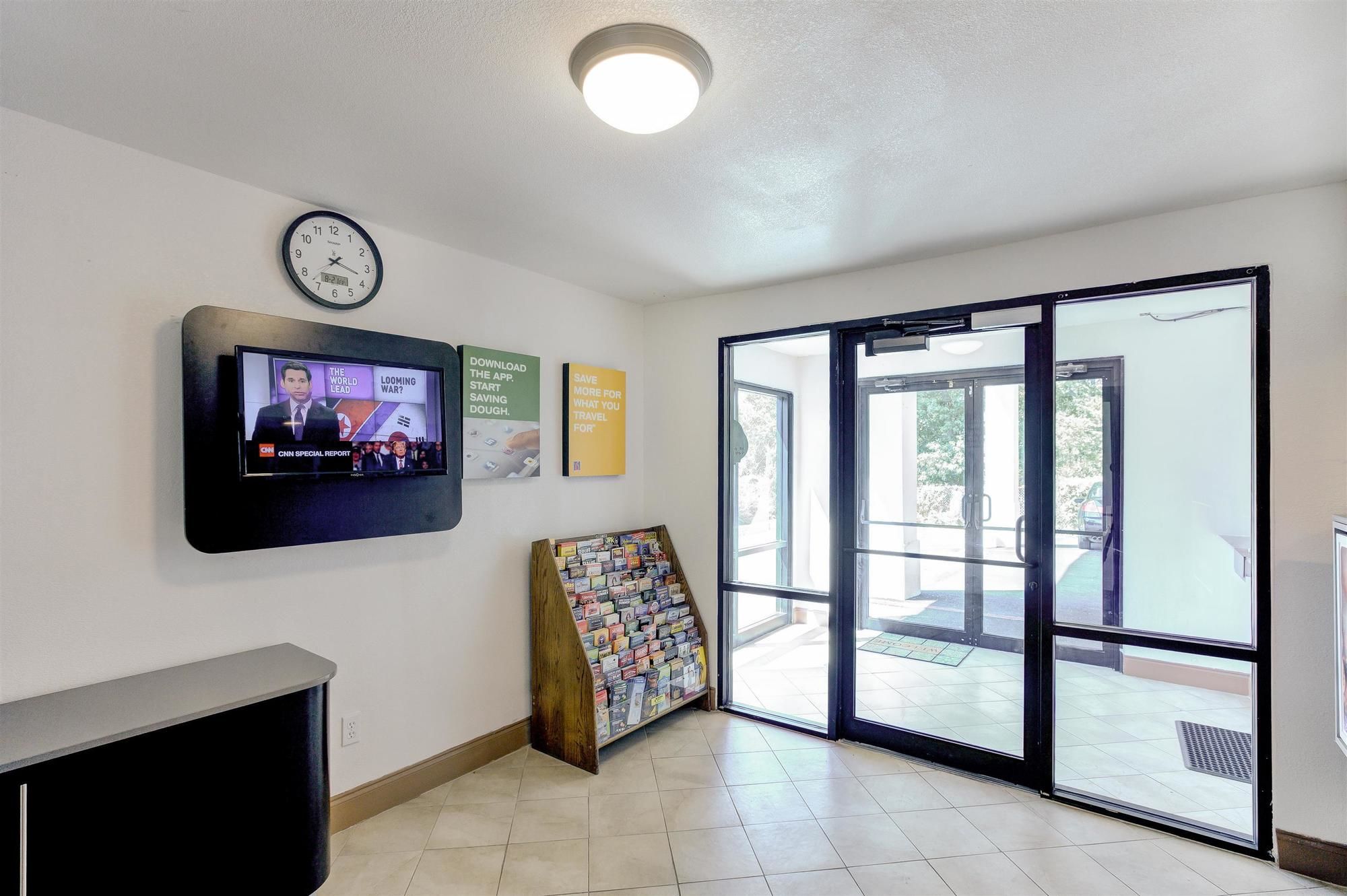 Motel 6 Dallas South