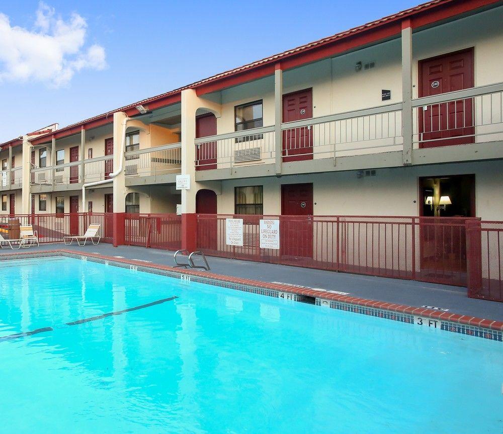 Red Roof Inn Dallas - Richardson