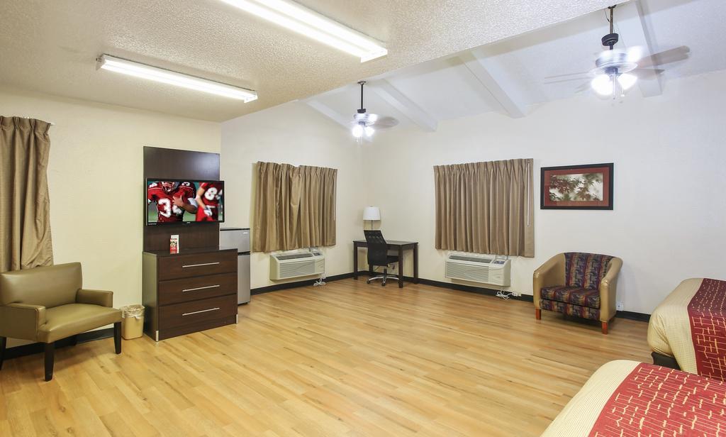 Red Roof Inn Dallas - Richardson