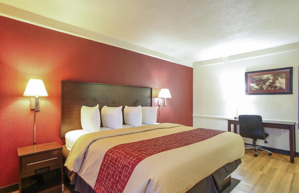Red Roof Inn Dallas - Richardson