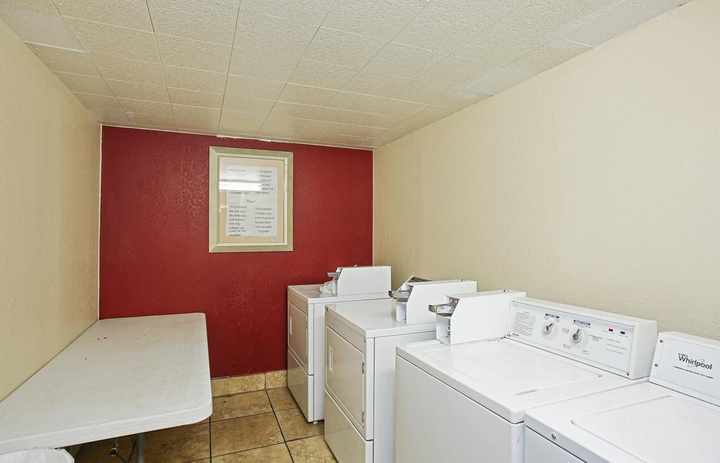Red Roof Inn Dallas - Richardson