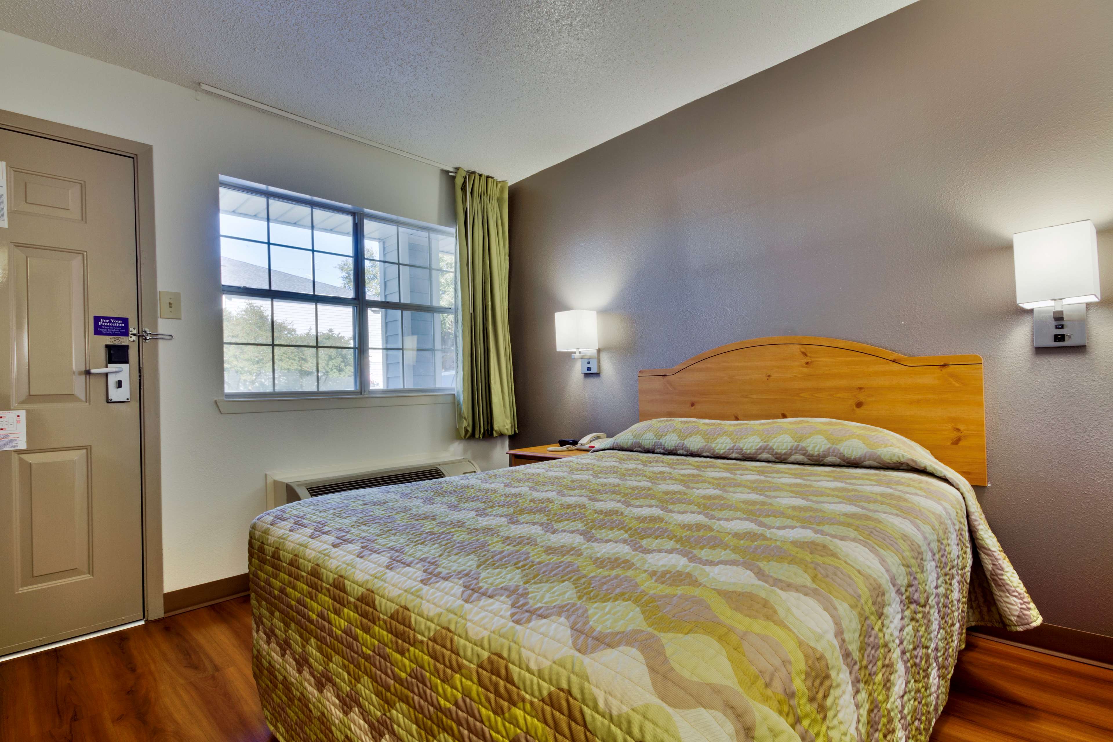 Studio 6 Dallas Garland/ Northeast