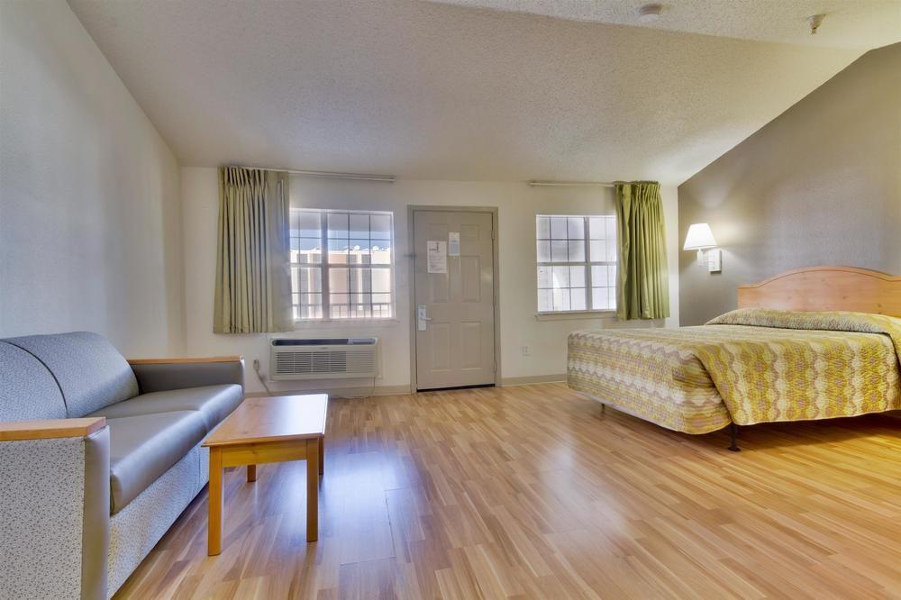 Studio 6 Dallas-Richardson/North
