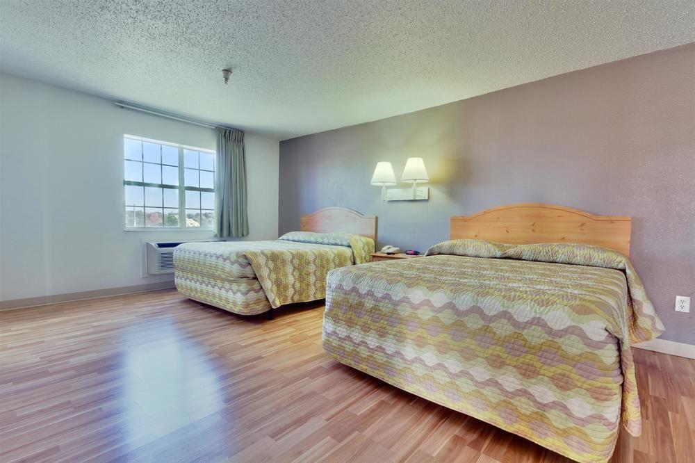 Studio 6 Dallas-Richardson/North