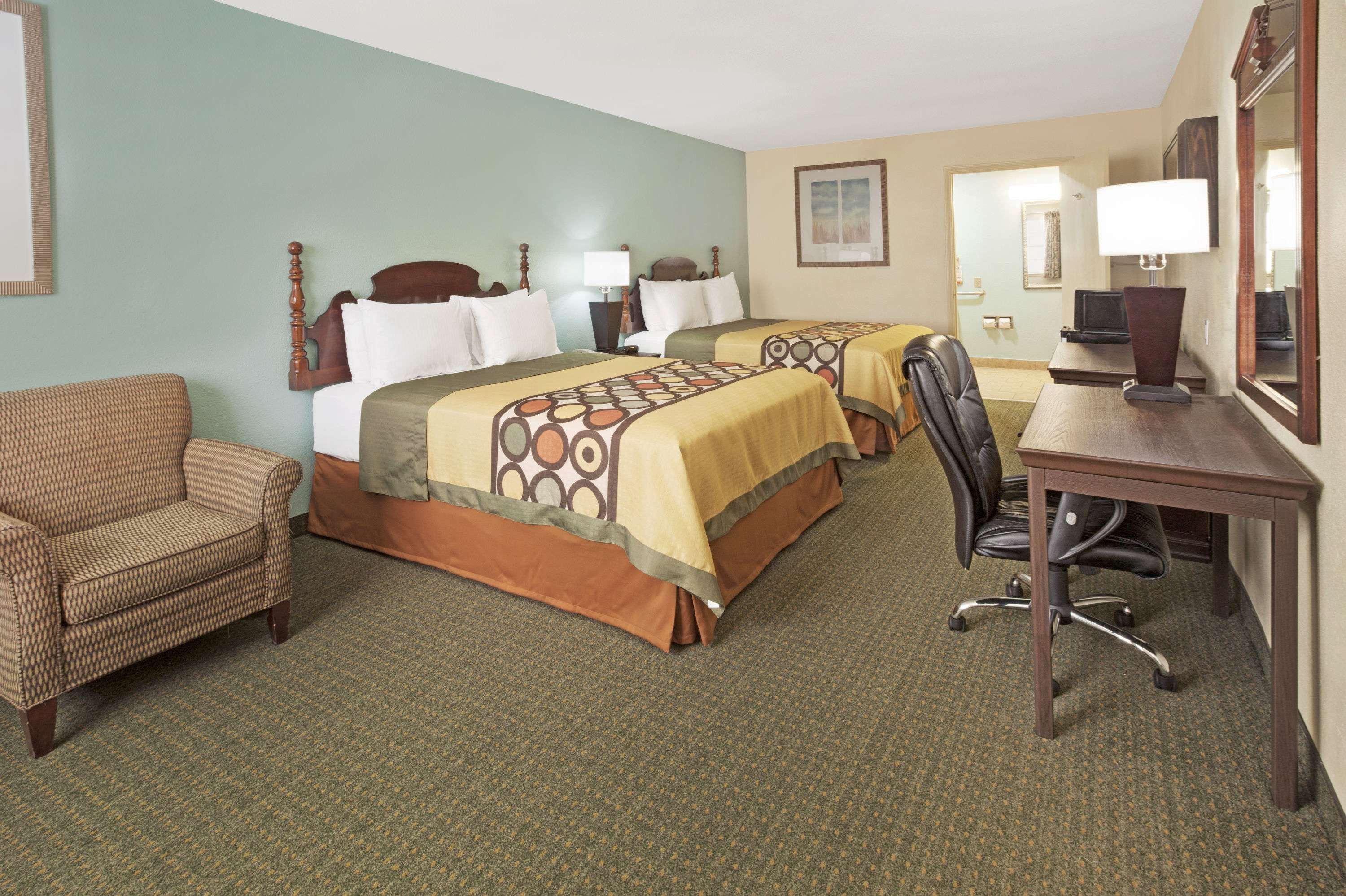 Super 8 Dallas East Near Fair Park Downtown