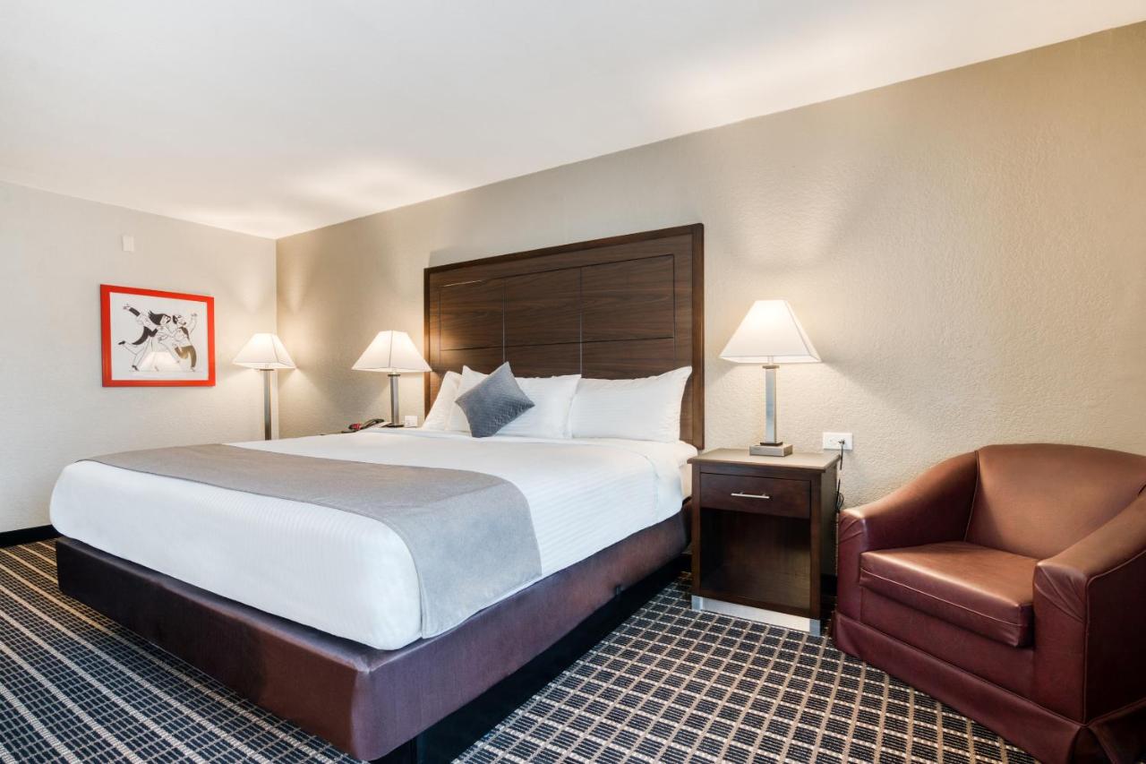 Alexis Hotel & Banquets Dallas Park Central Galleria