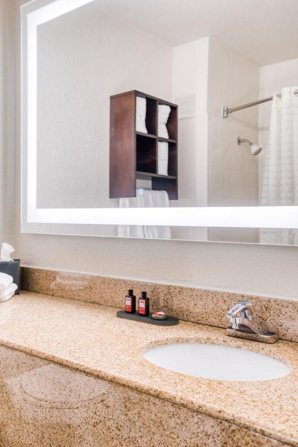 Alexis Hotel & Banquets Dallas Park Central Galleria