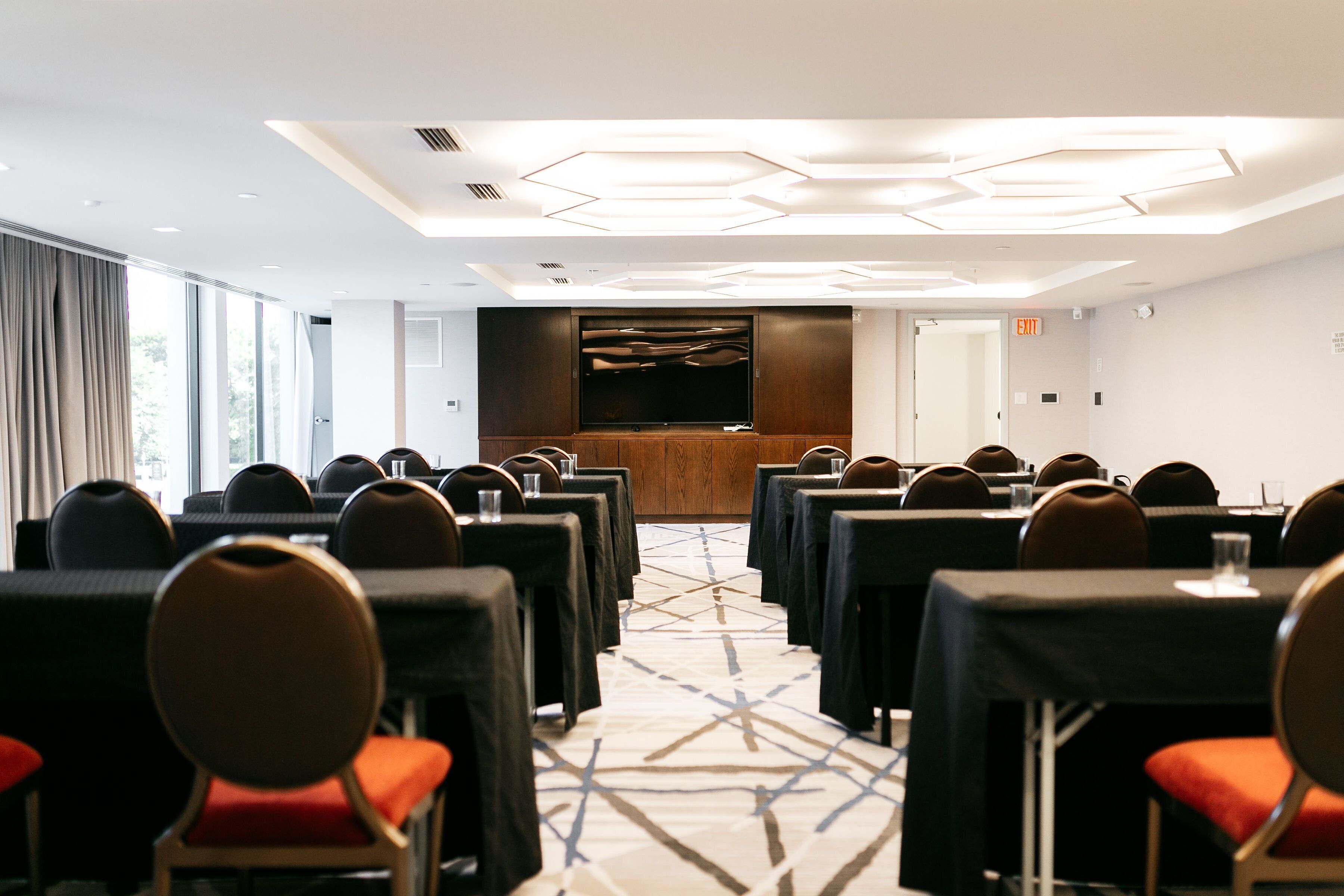 Graduate by Hilton Dallas