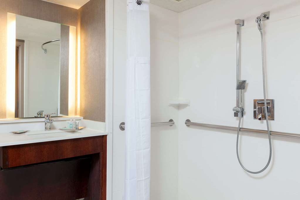 Sonesta Suites Dallas Park Central
