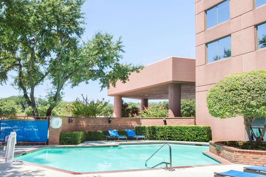Sonesta Suites Dallas Park Central
