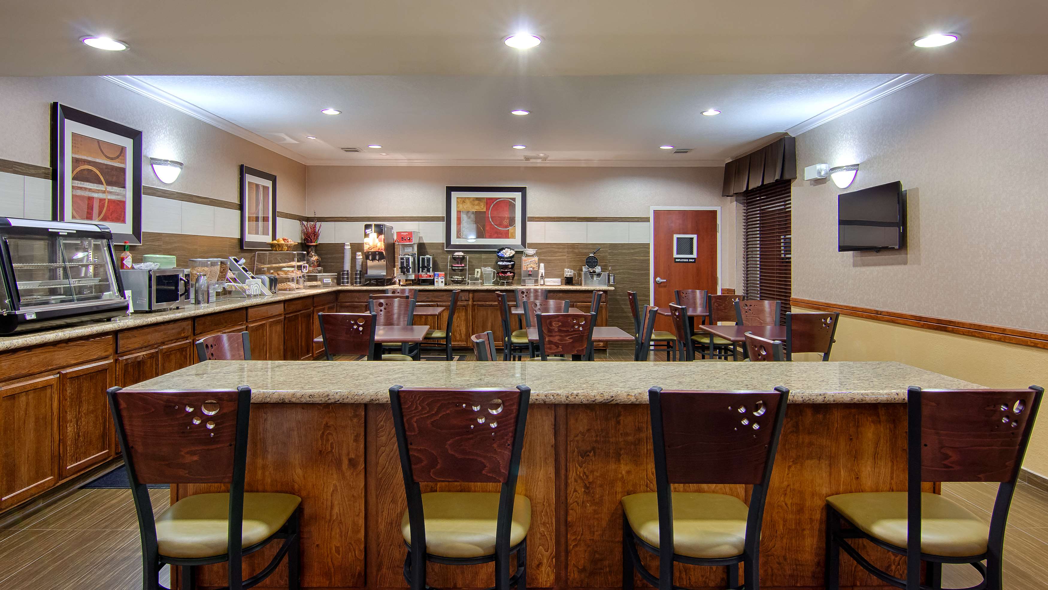 Best Western Dayton Inn & Suites