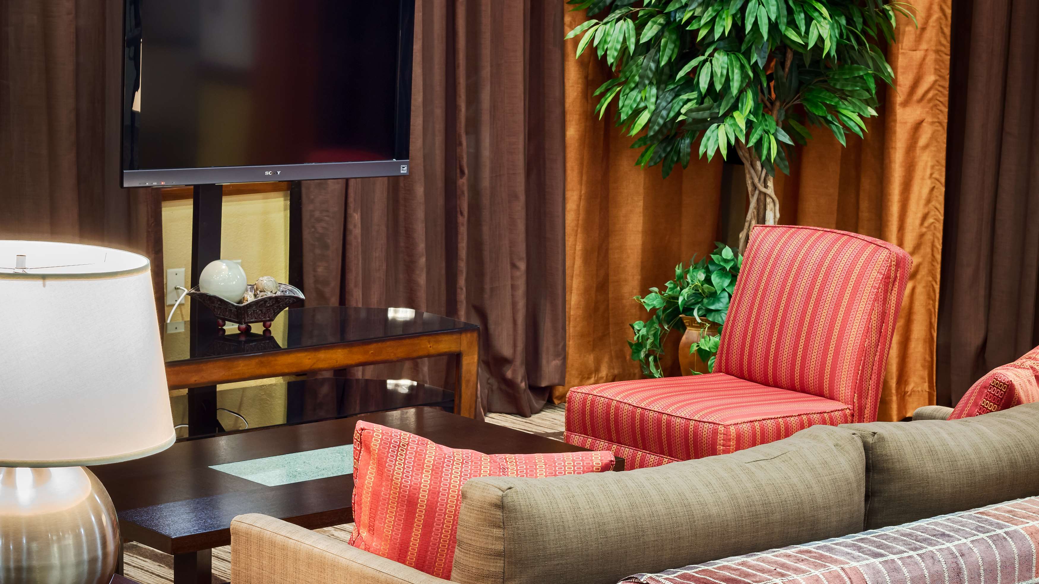 Best Western Dayton Inn & Suites