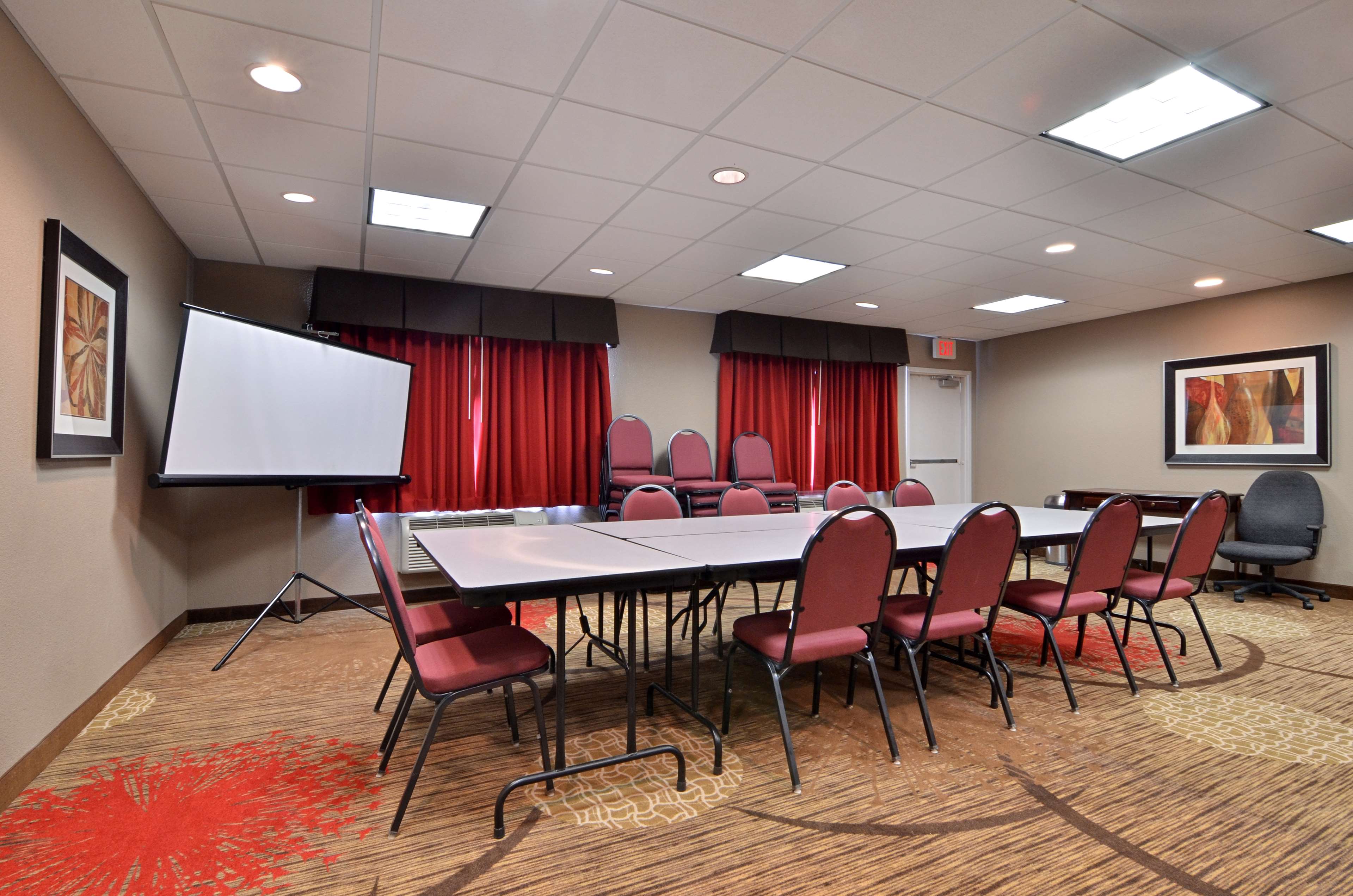 Best Western Dayton Inn & Suites