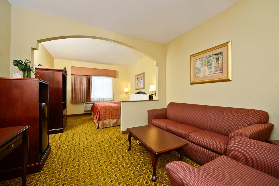 Best Western Dayton Inn & Suites