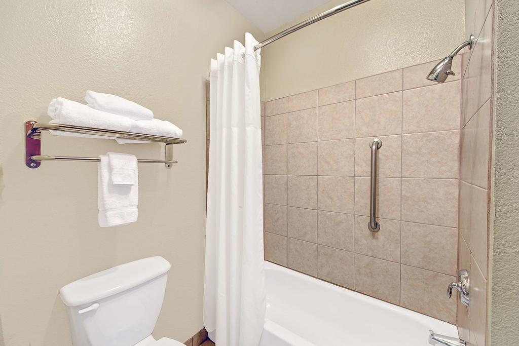 Baymont by Wyndham Decatur
