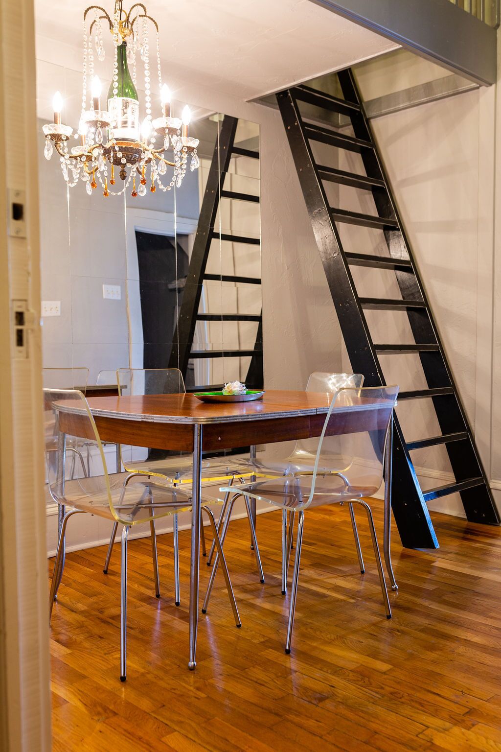 Courthouse Suites