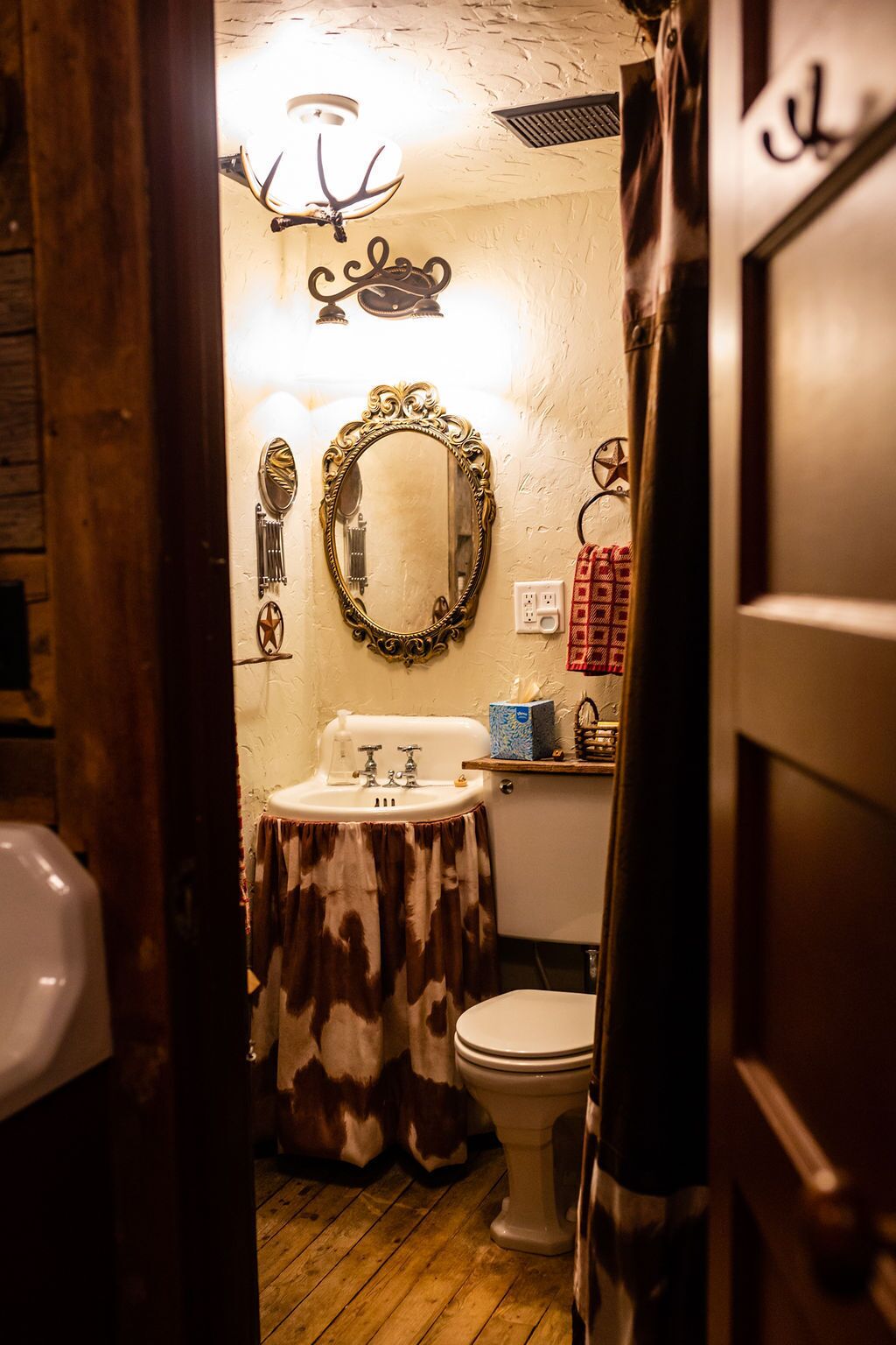 Courthouse Suites
