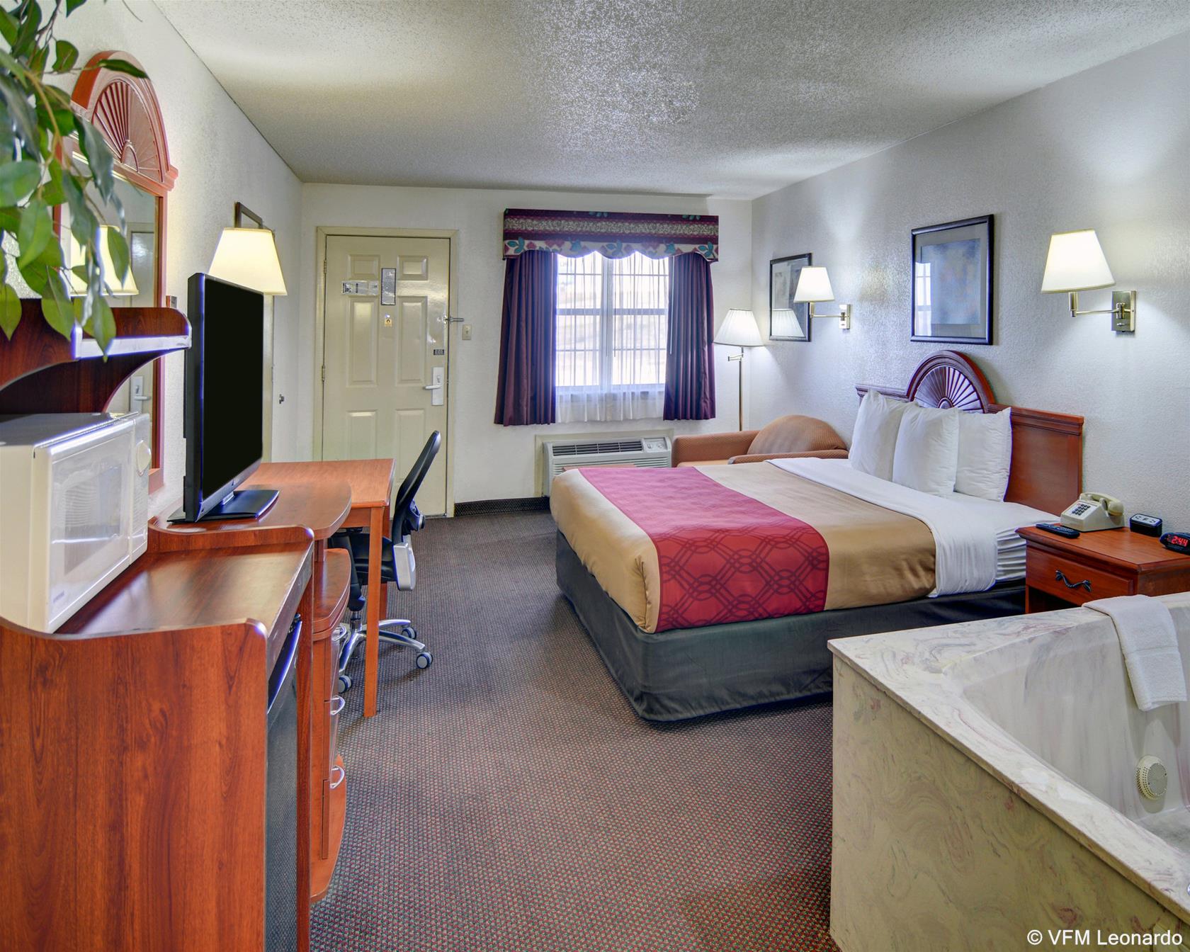 Super 8 by Wyndham Decatur Texas