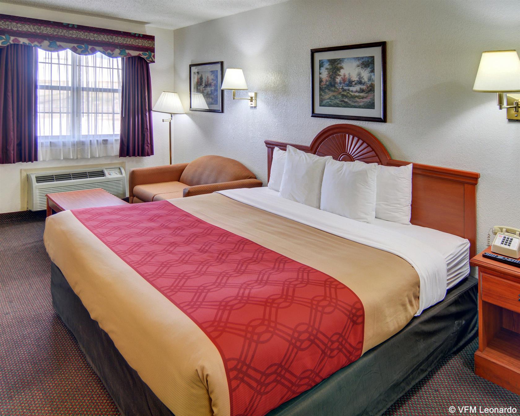 Super 8 by Wyndham Decatur Texas