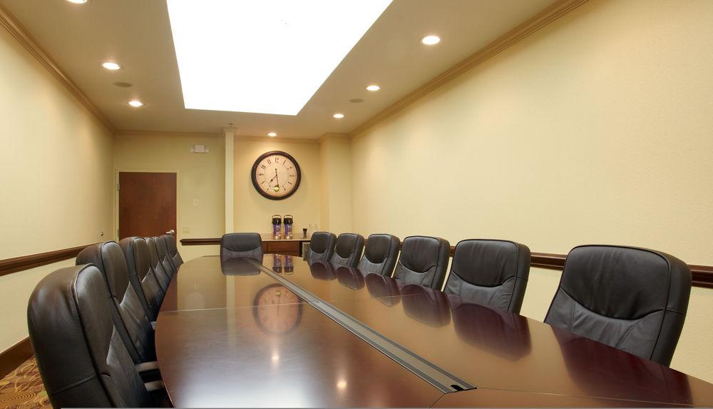 Holiday Inn Express Hotel & Suites Deer Park