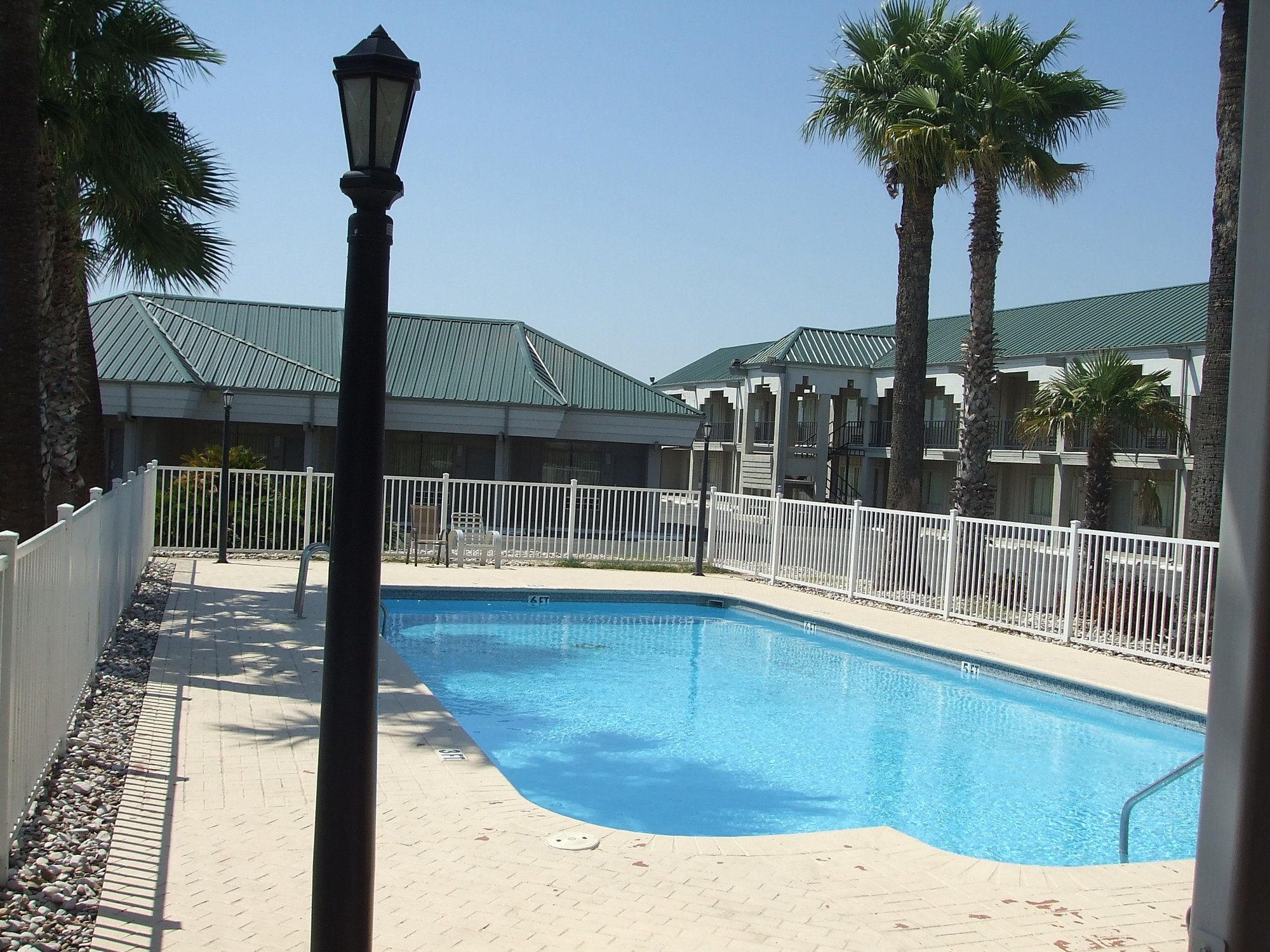 Econo Lodge Del Rio