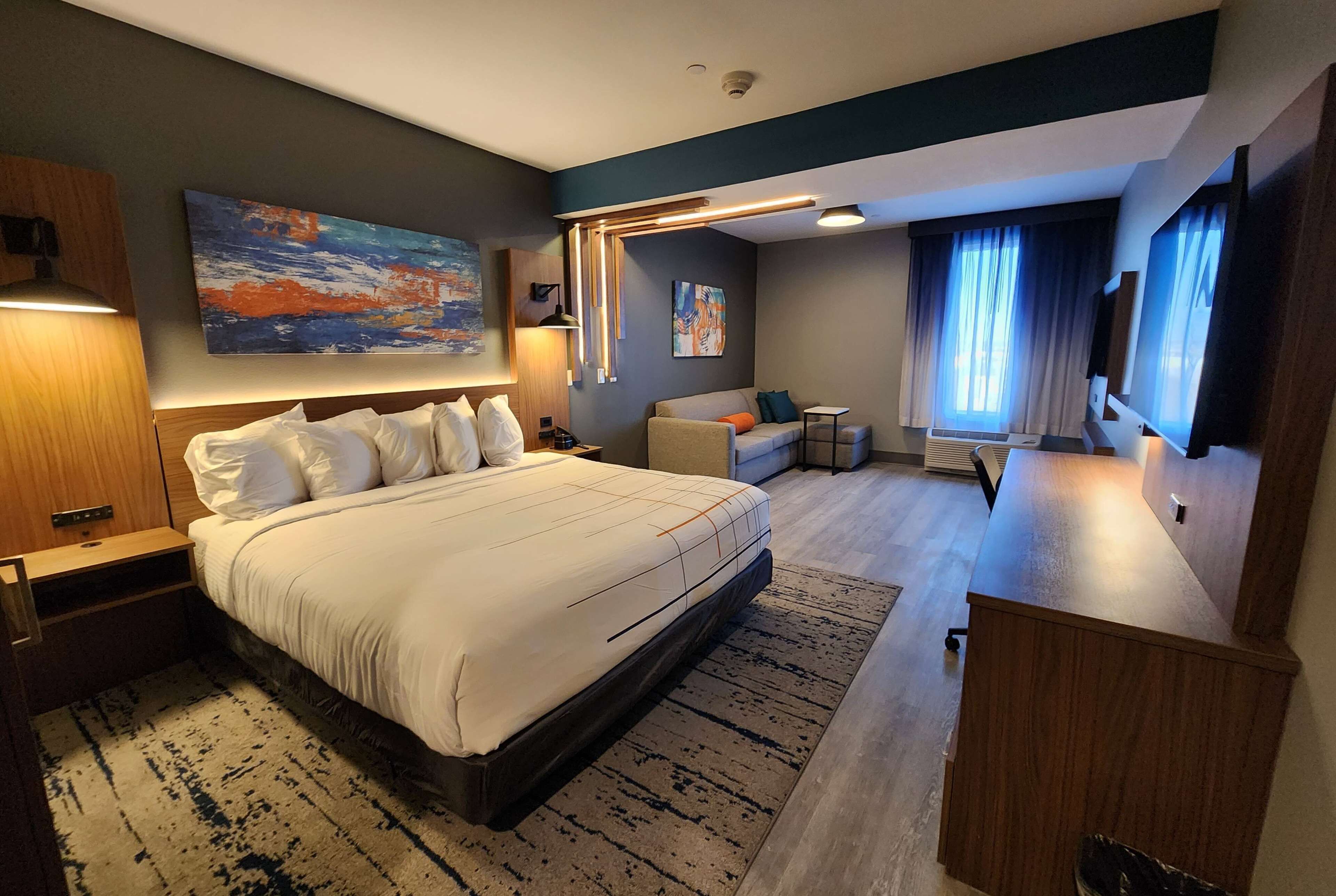 La Quinta Inn & Suites By Wyndham Del Rio