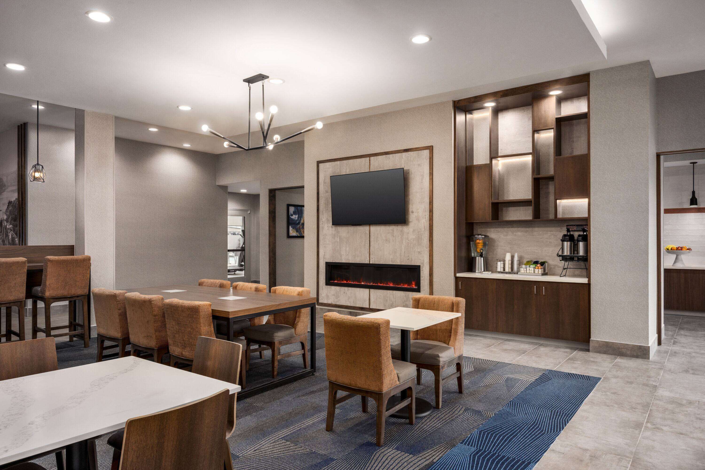 La Quinta Inn & Suites By Wyndham Del Rio
