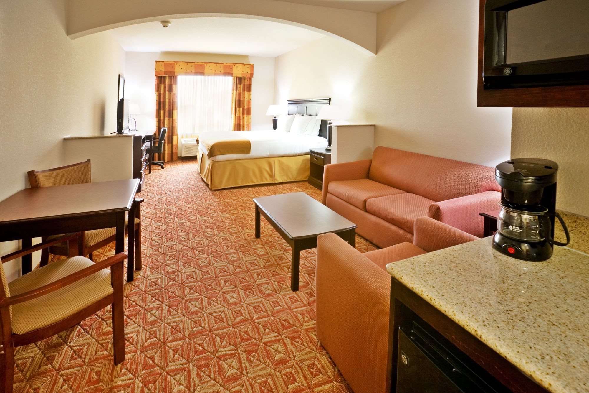 Comfort Inn & Suites Denison - Lake Texoma