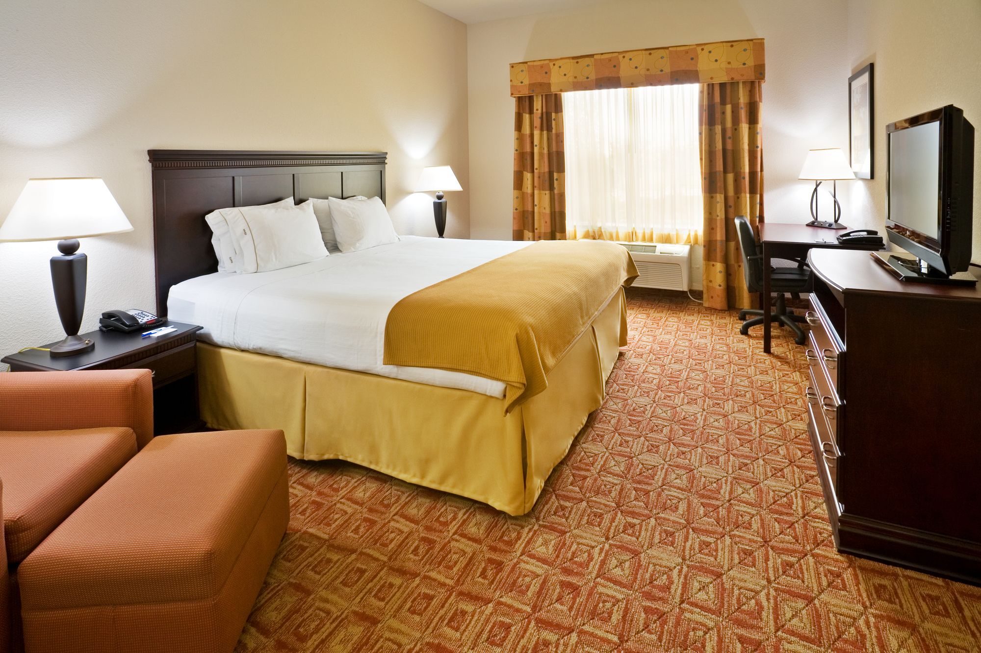 Comfort Inn & Suites Denison - Lake Texoma