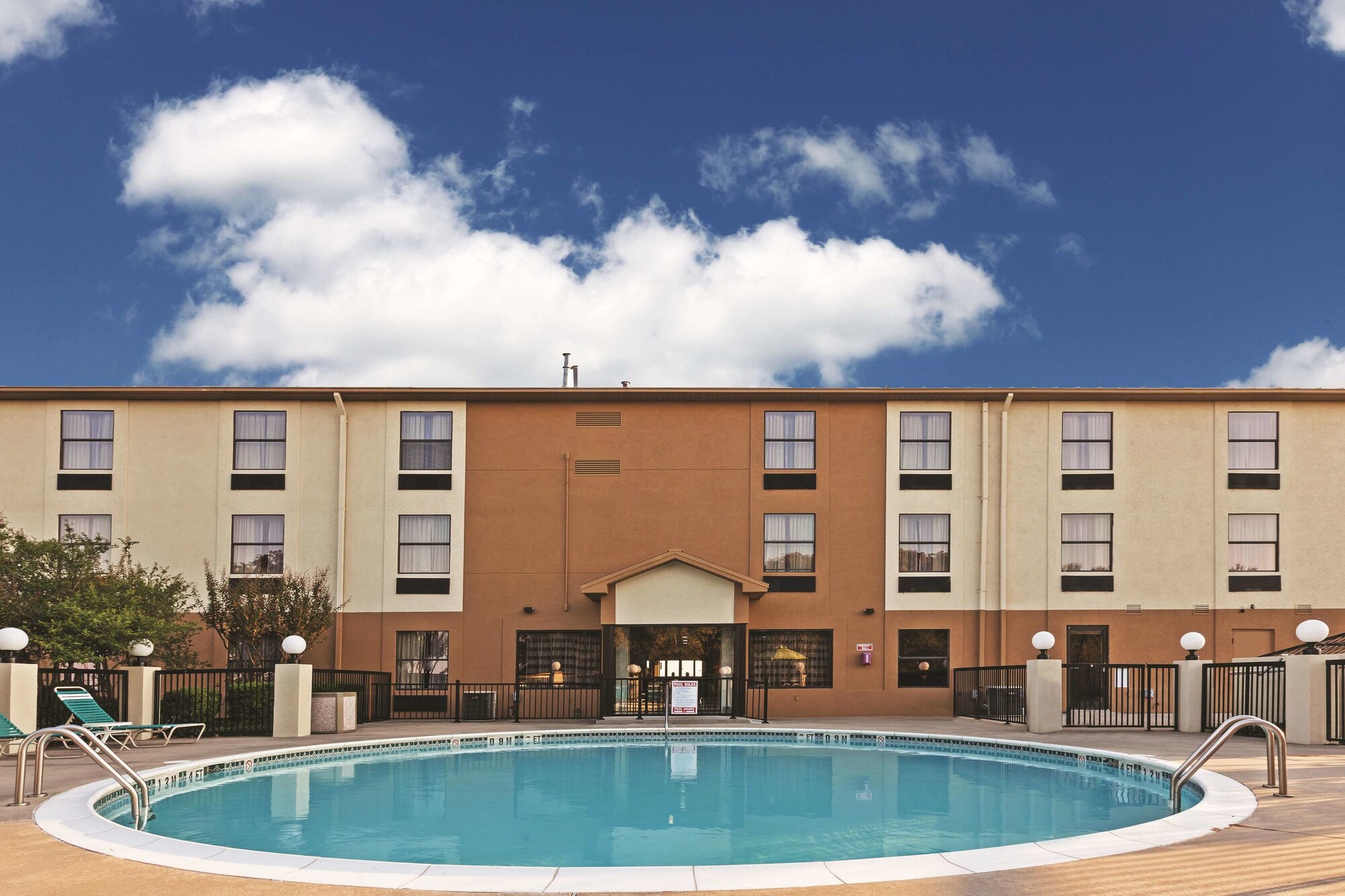 La Quinta Inn & Suites by Wyndham Denison - N. Lake Texoma