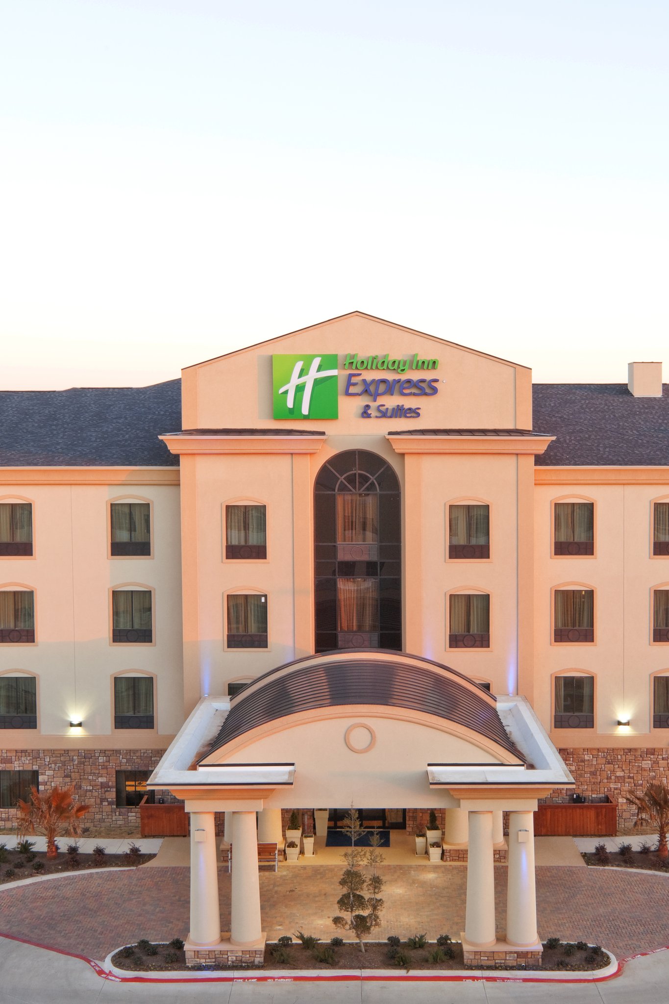 Holiday Inn Express Hotel & Suites Denton-Unt-Twu